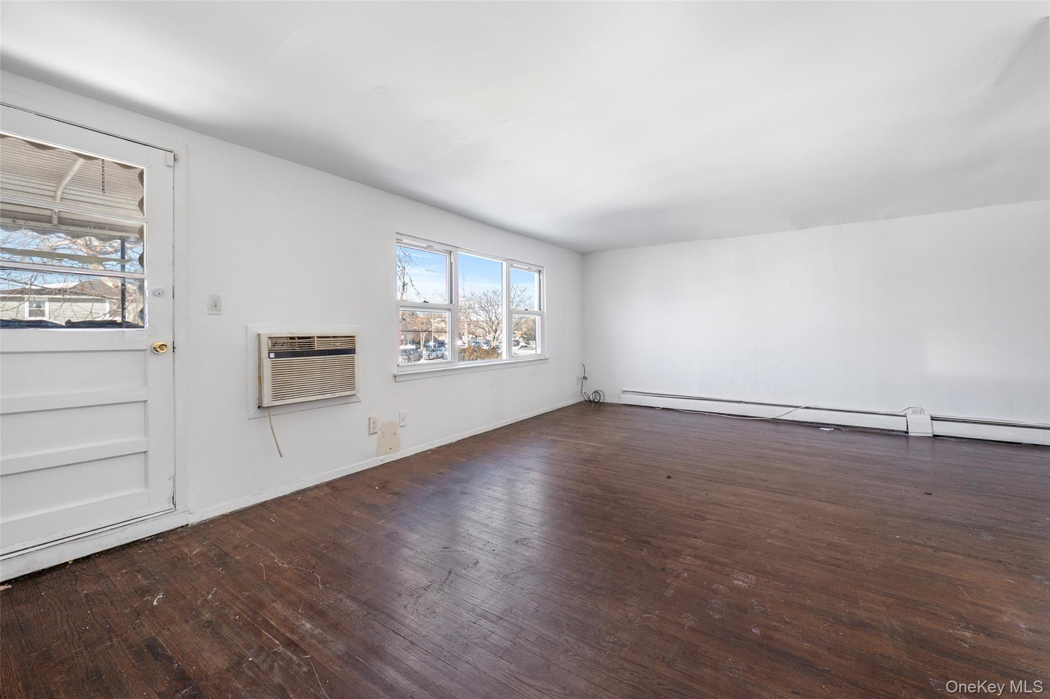 14989 253rd Street, Rosedale, NY 11422