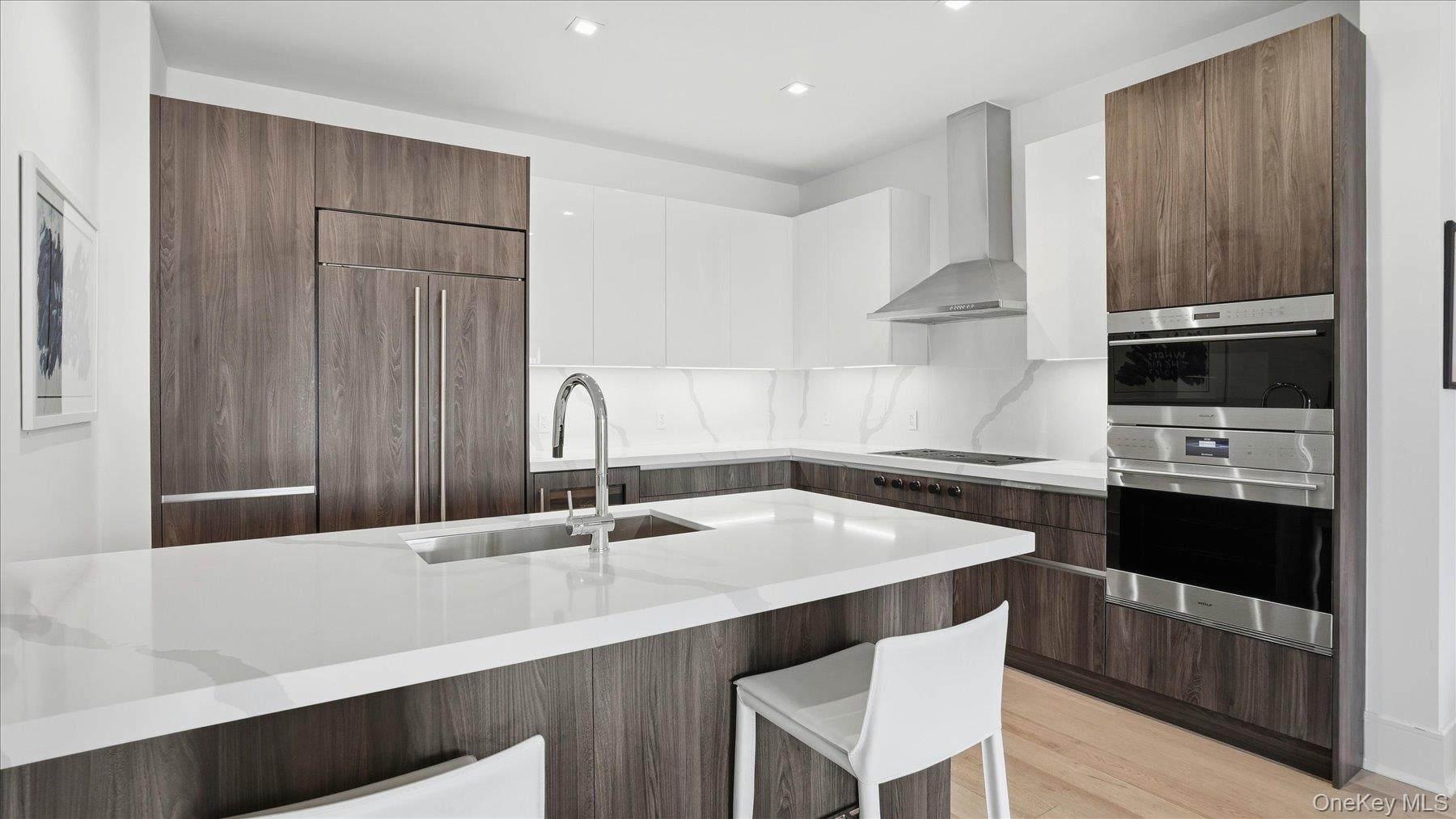 10 Shore Road # 108, Glenwood Landing, NY 11547