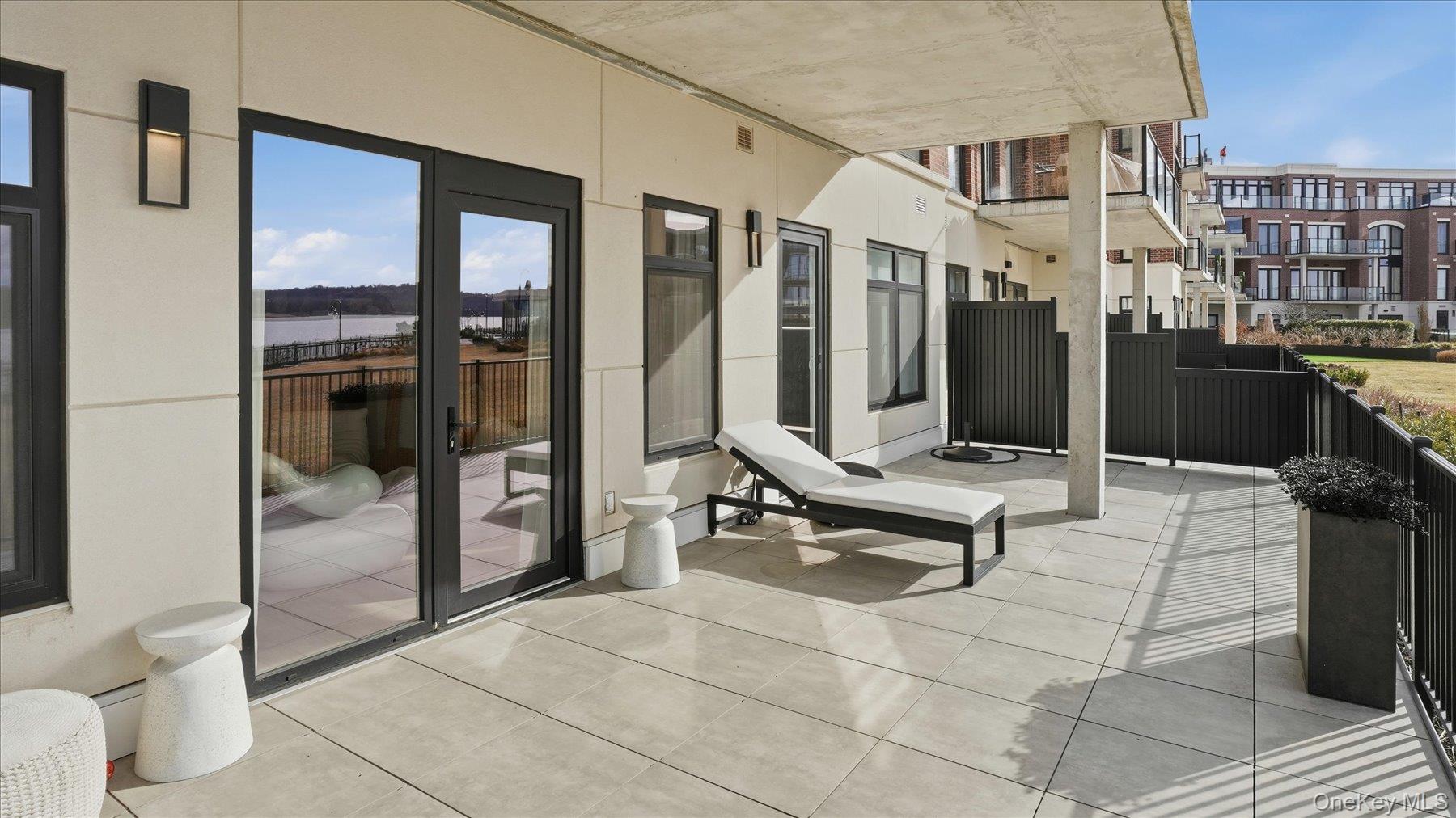 10 Shore Road # 108, Glenwood Landing, NY 11547