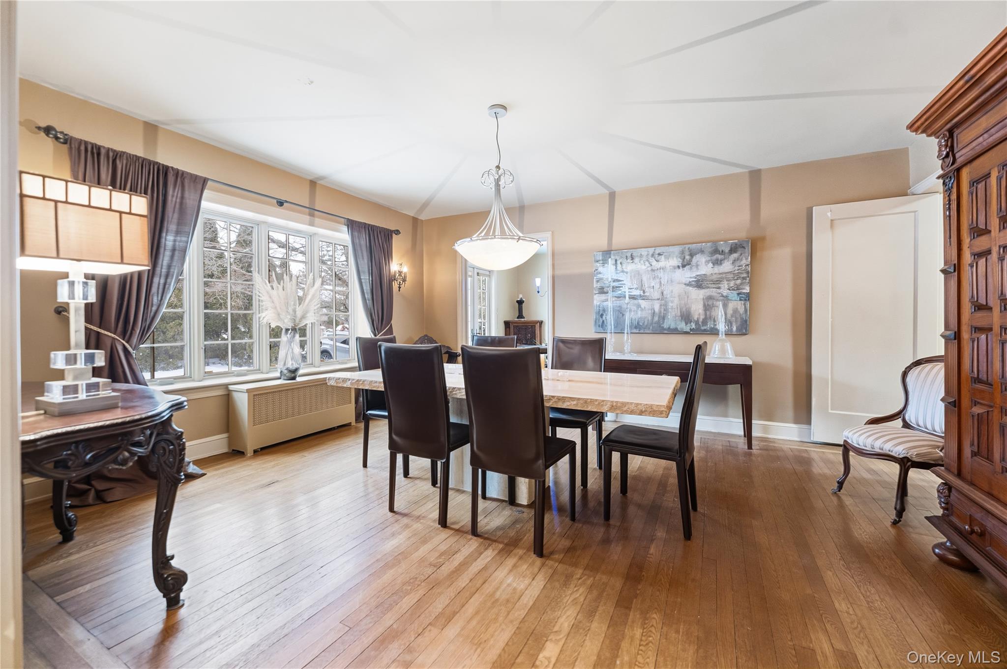 6 White Plains Road, Bronxville, NY 10708