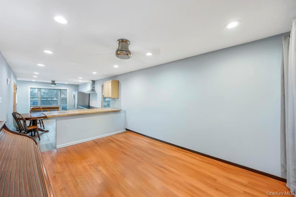 260 Springdale Drive, Ronkonkoma, NY 11779