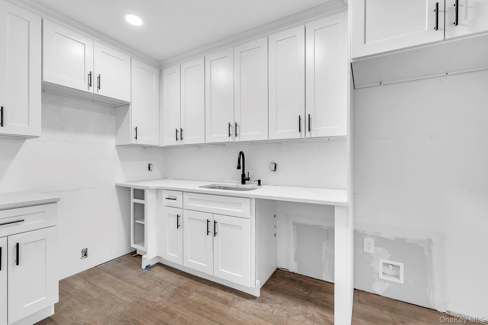 74 Broadway # 2B, Freeport, NY 11520