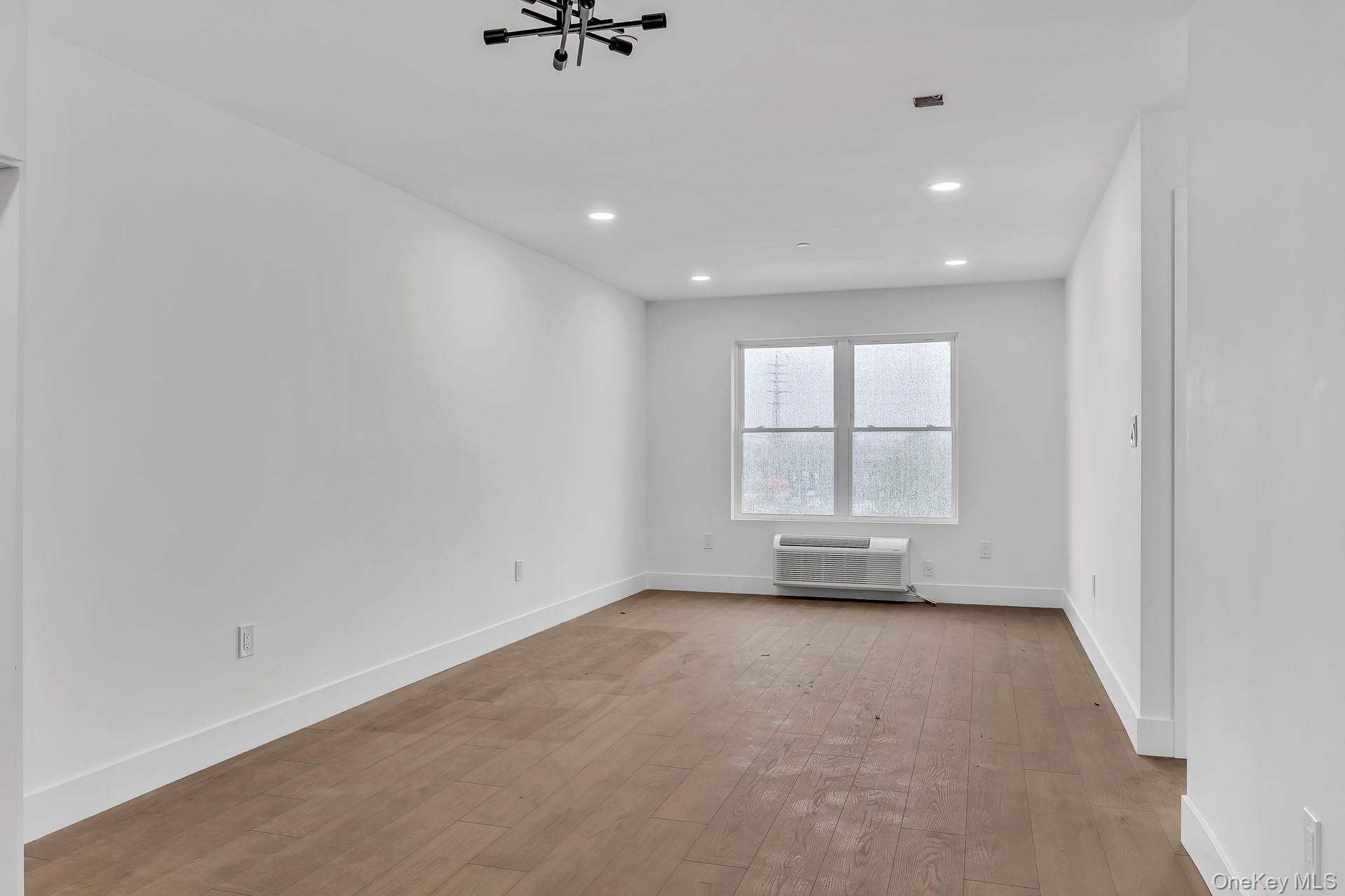 74 Broadway # 2B, Freeport, NY 11520