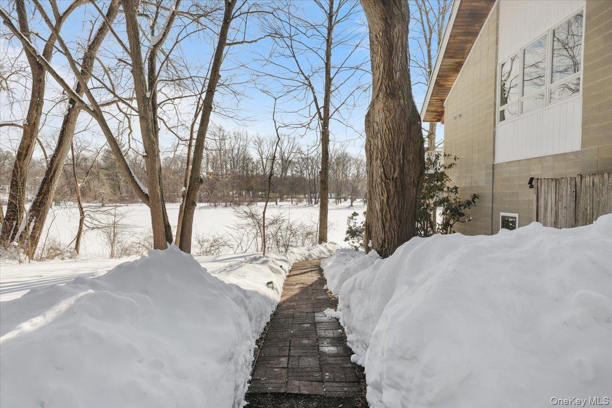 1265 N Ridge Road, Shrub Oak, NY 10588