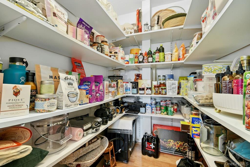 40 Idle Day Drive, Centerport, NY 11721