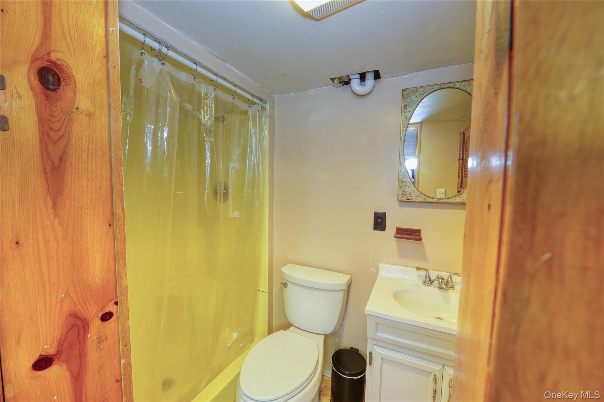 219 Pond Road, Bohemia, NY 11716