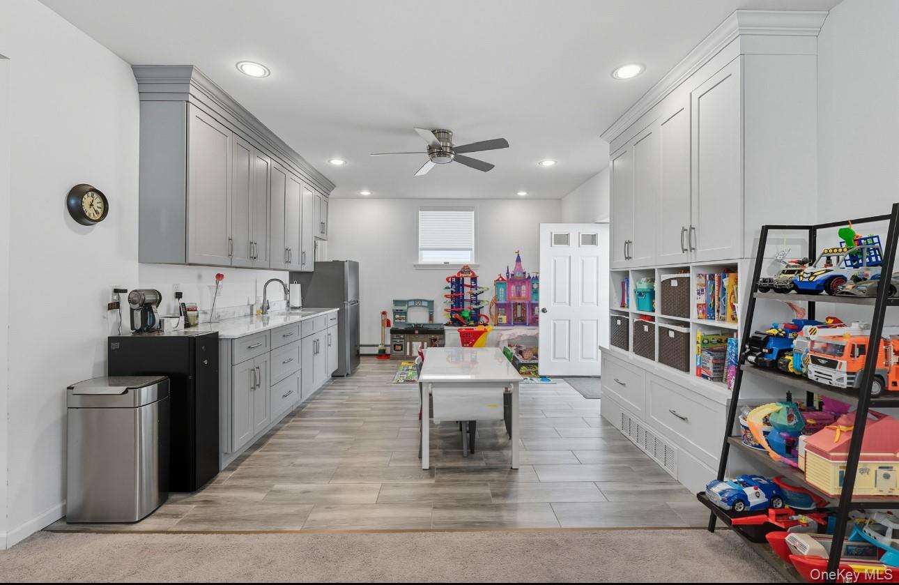 12 Crestview Drive, White Plains, NY 10604