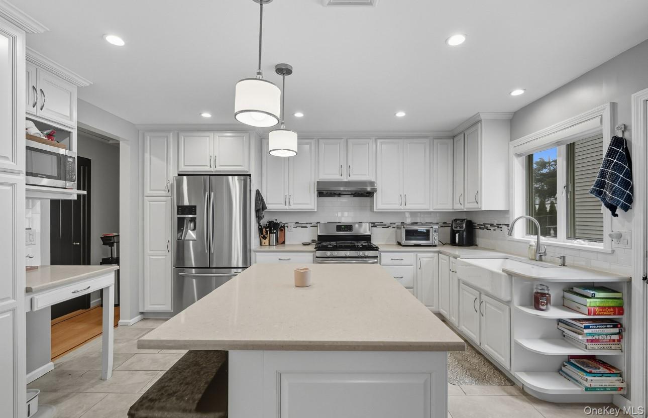 12 Crestview Drive, White Plains, NY 10604