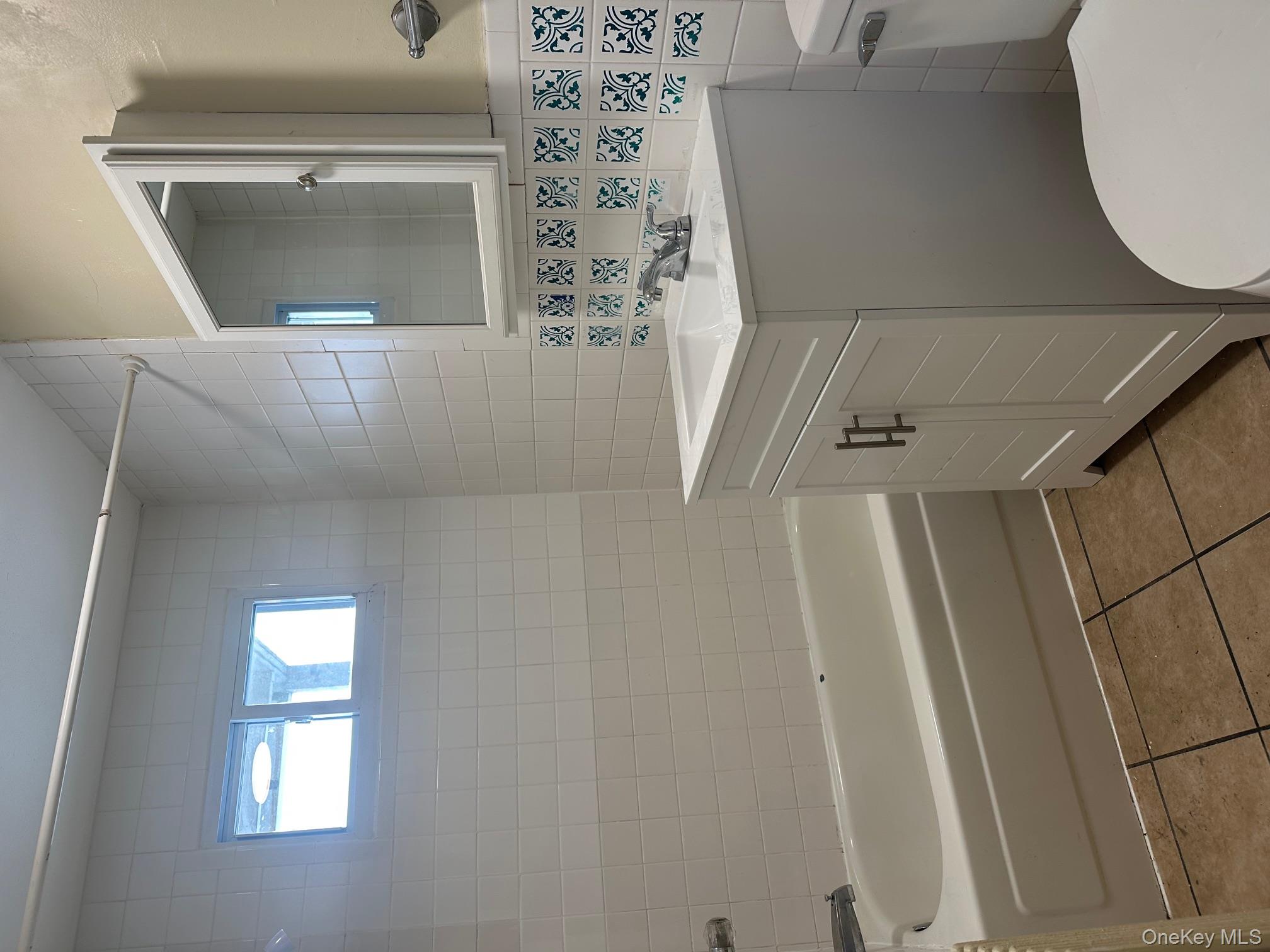 164 Mill Street # 1, Poughkeepsie, NY 12601