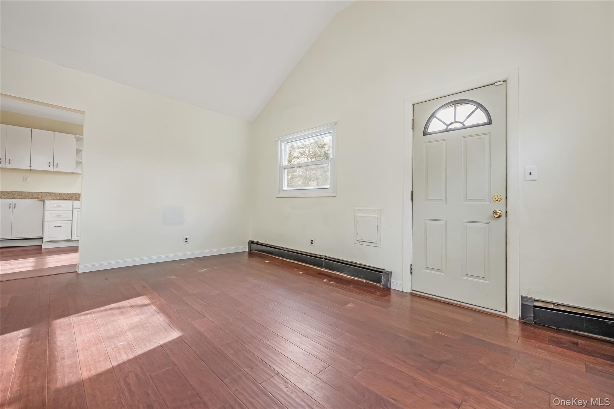 7 1st Street, Nesconset, NY 11767