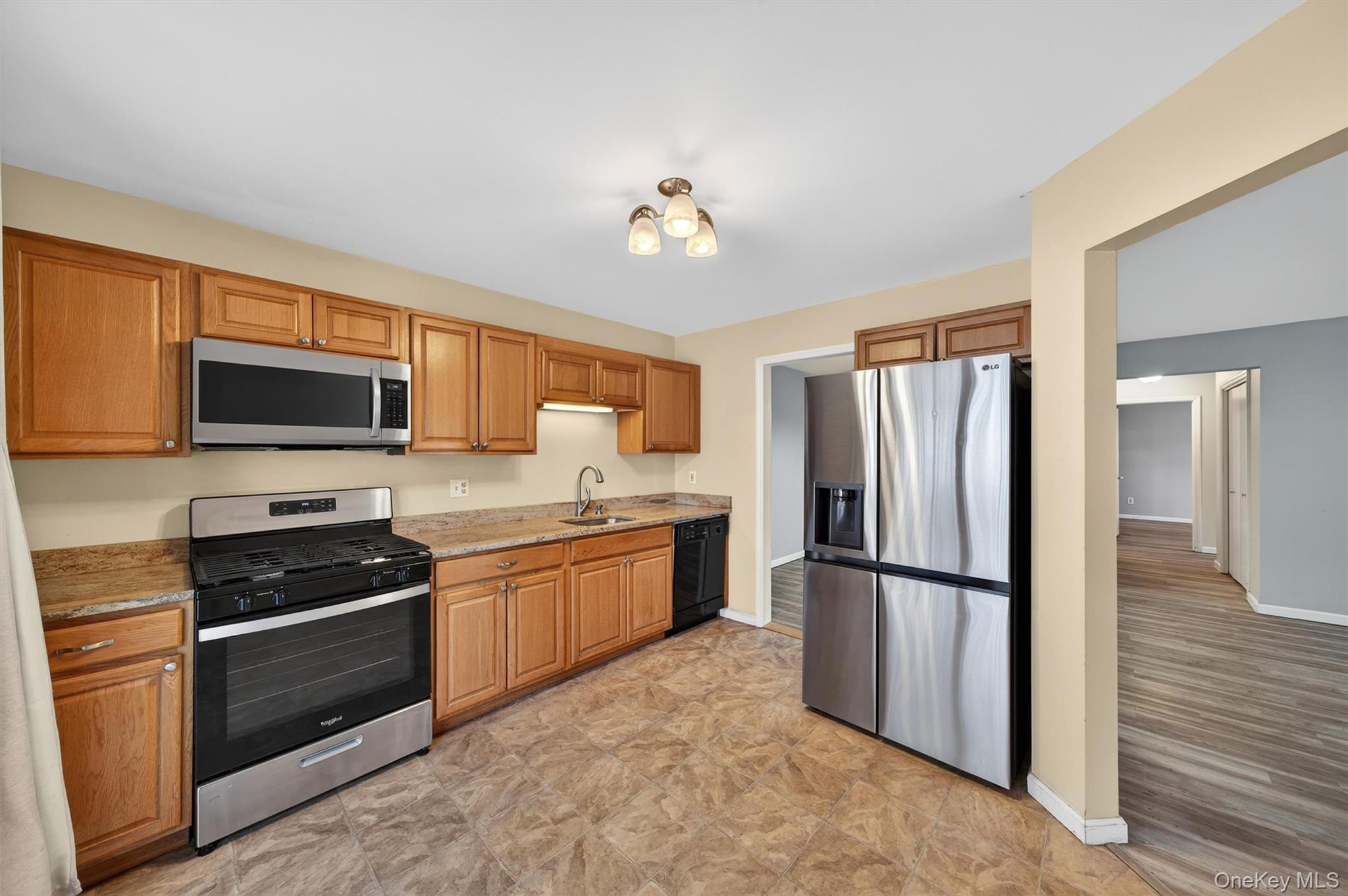 37 Aldo Court, Monroe, NY 10950