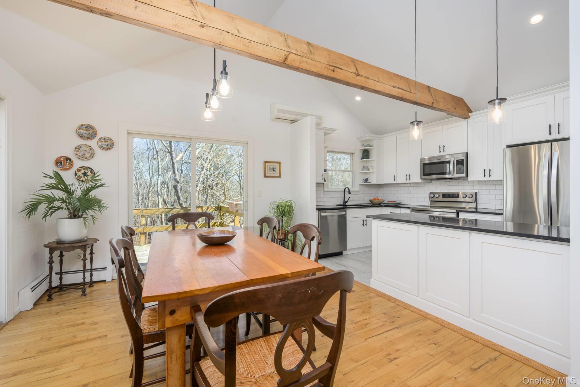 14 Birdie Lane, East Hampton, NY 11937