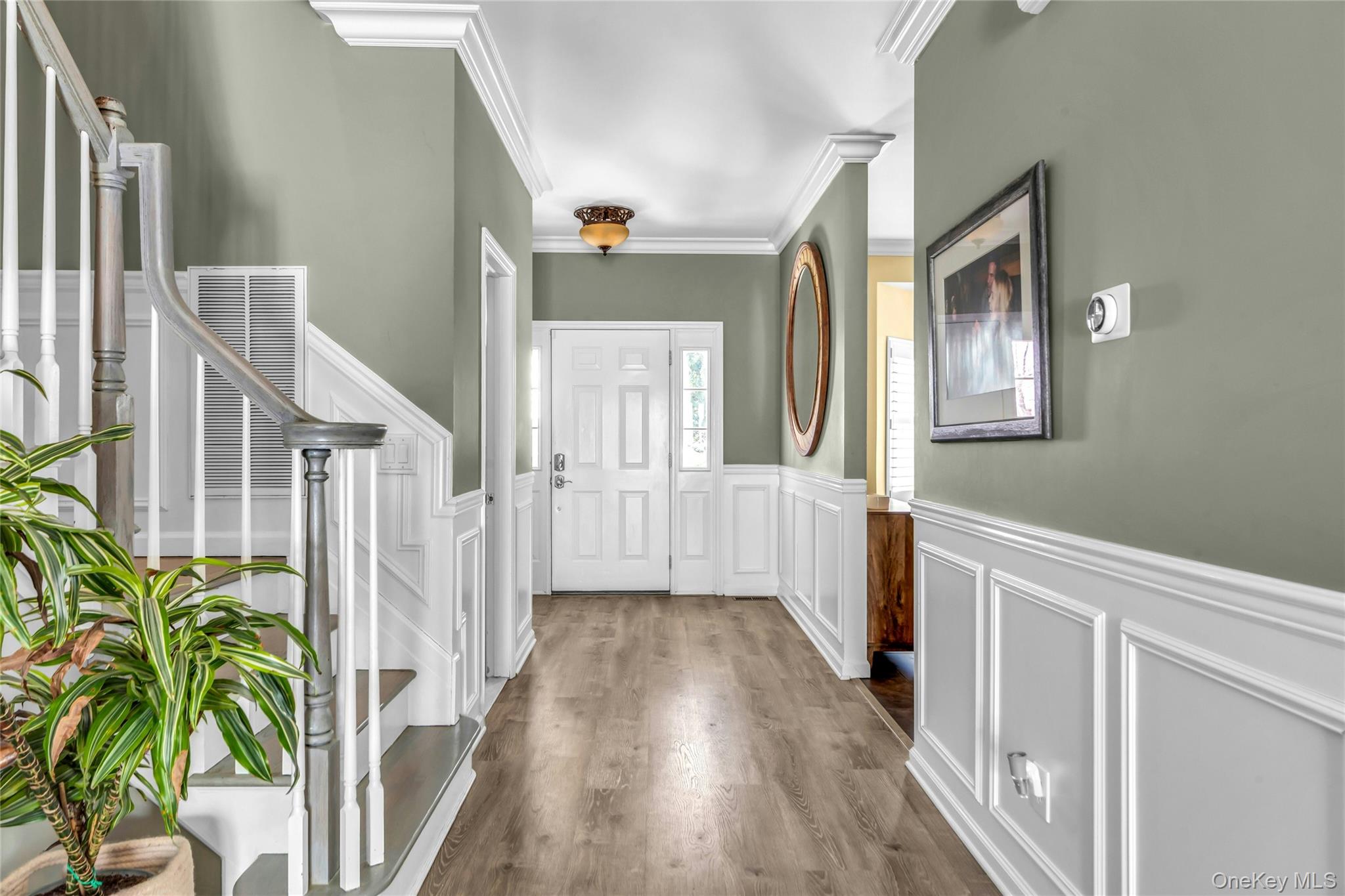 110 Brattle Circle, Melville, NY 11747