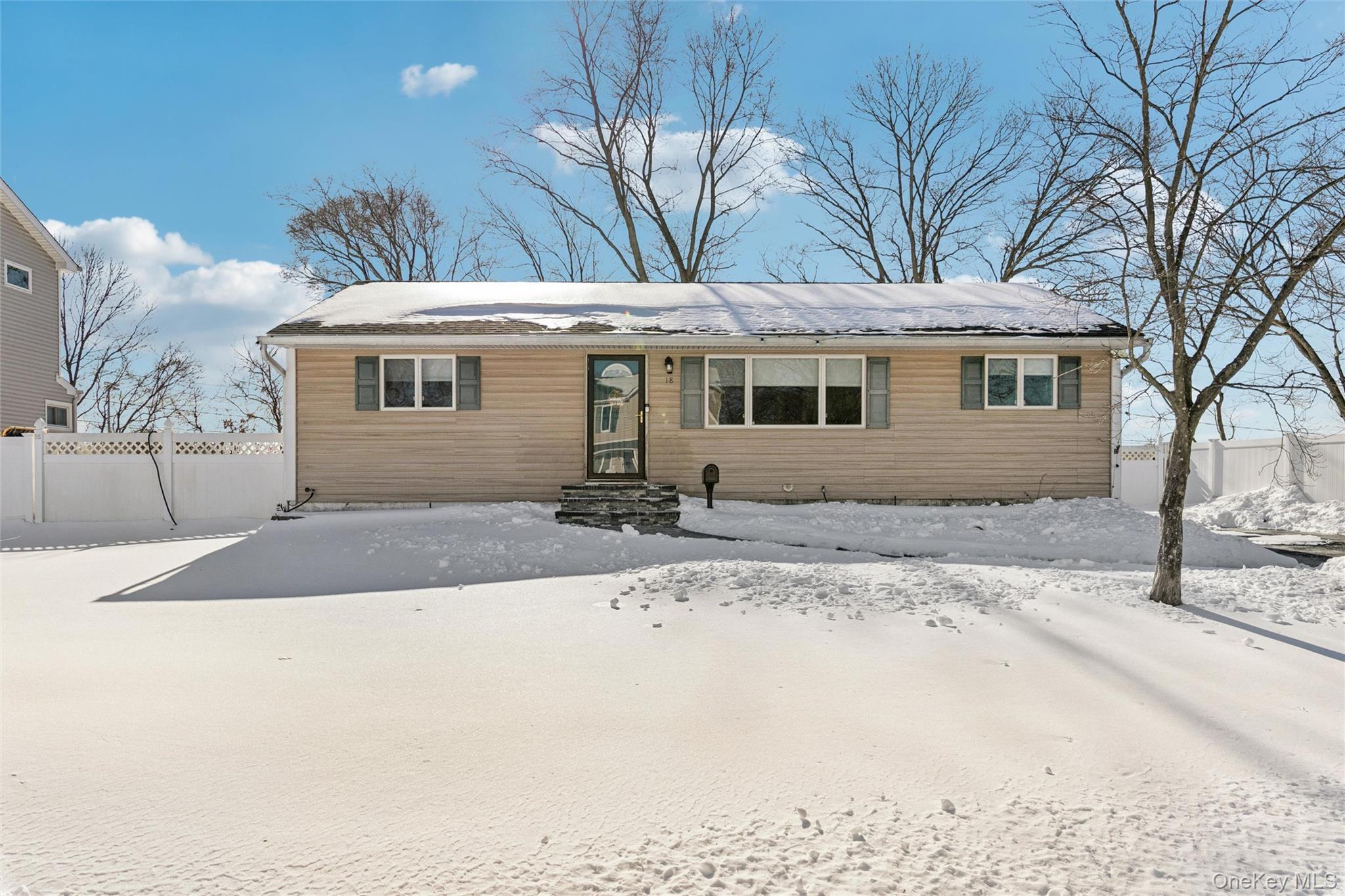 18 W Court Drive, Centereach, NY 11720