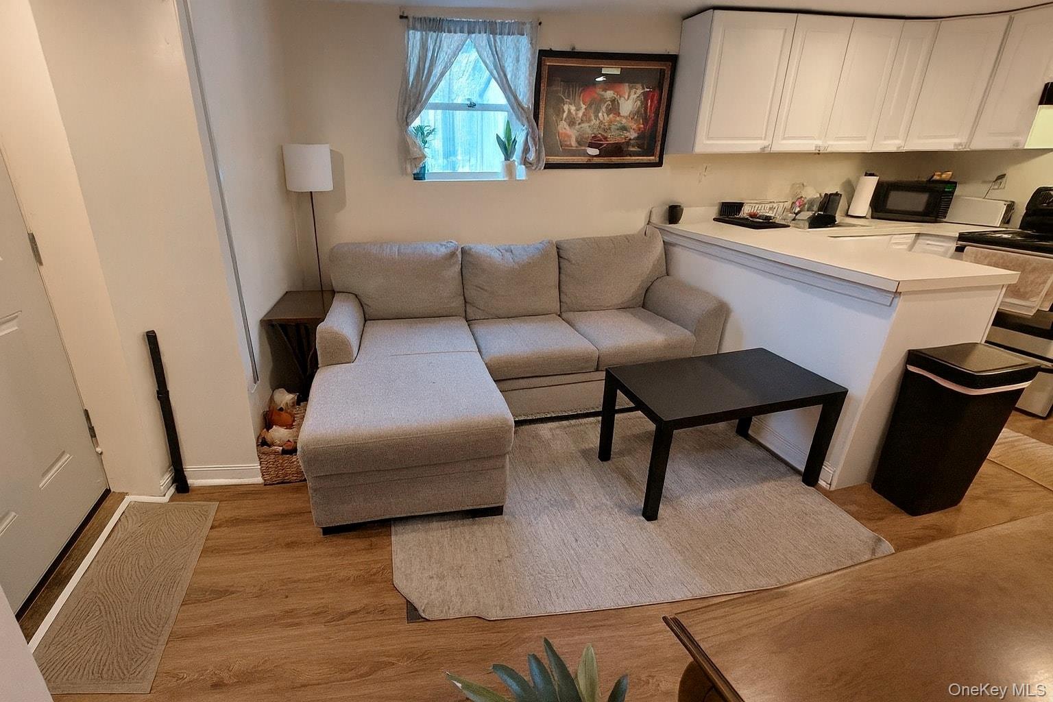 41 Elizabeth Way, Ridge, NY 11961