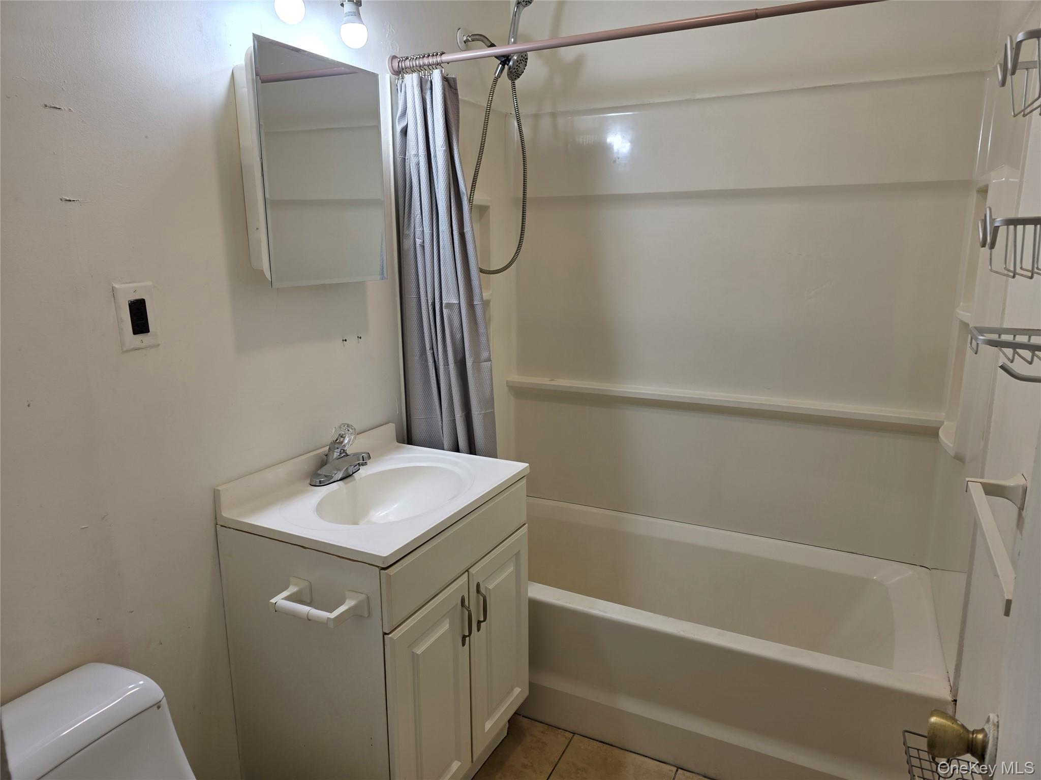 8 Main Street, Chester, NY 10918