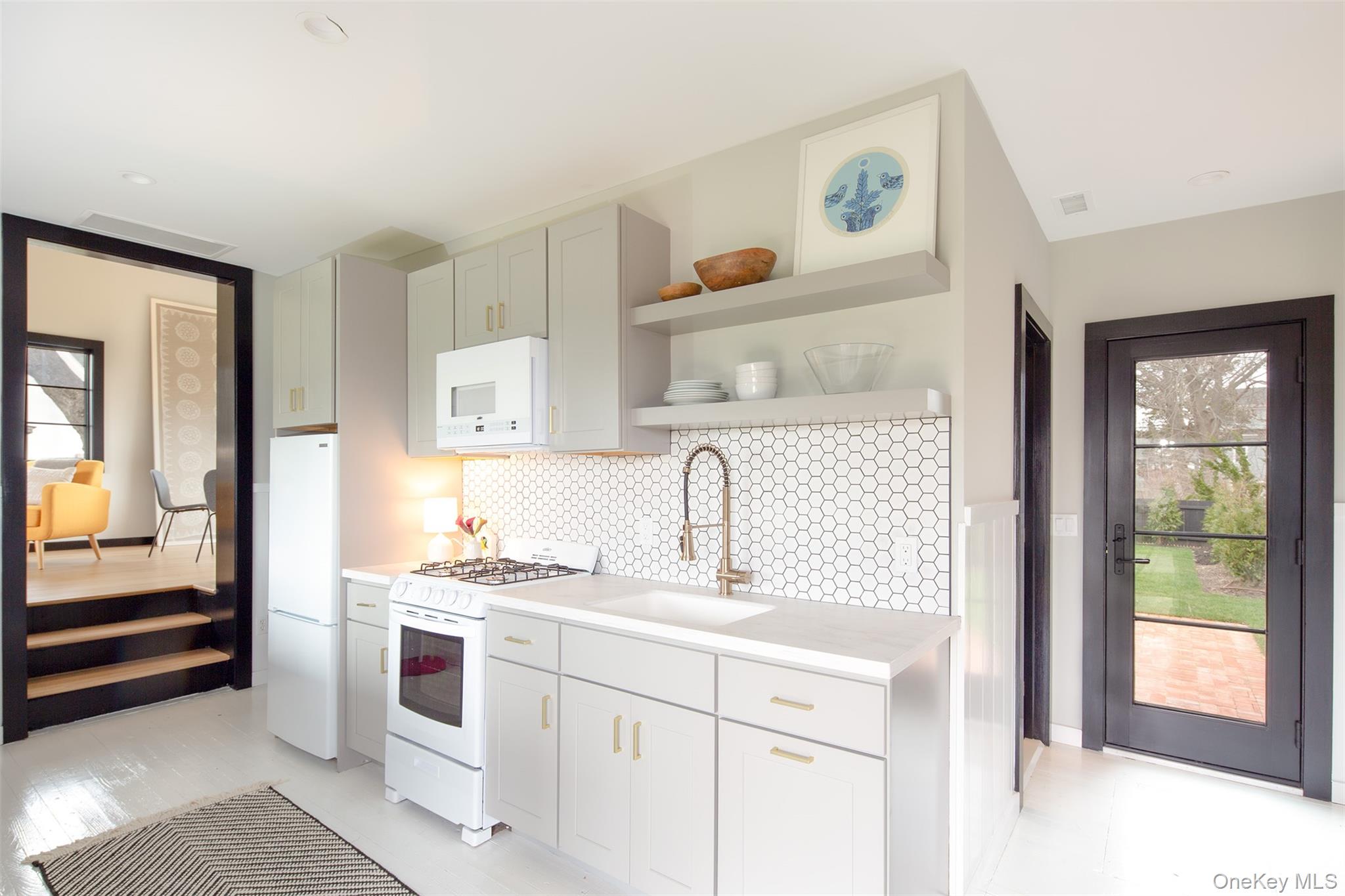 5 Tepee Street, Hampton Bays, NY 11946