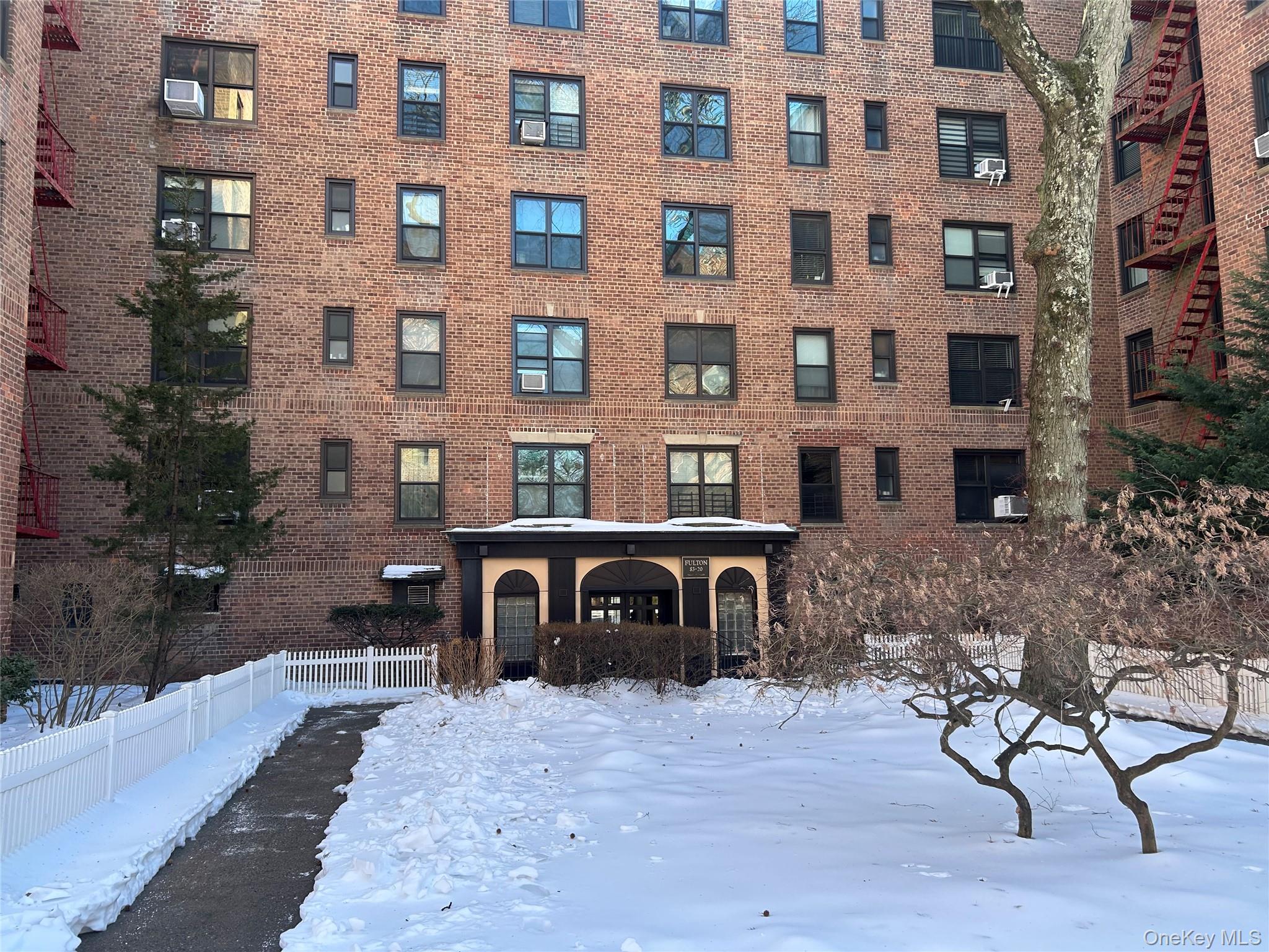 83-20 98 Street # 5J, Woodhaven, NY 11421
