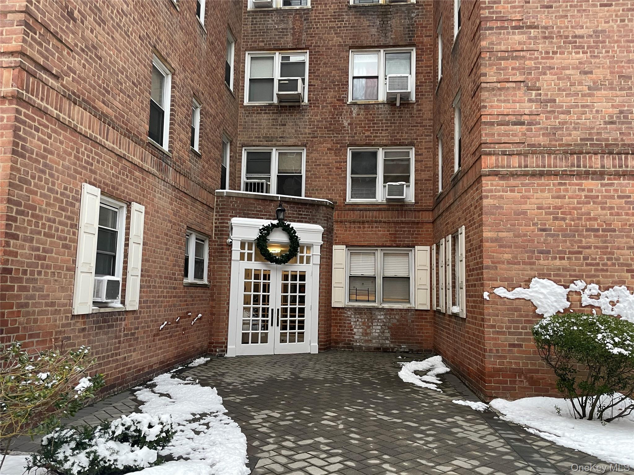 70 Locust Avenue # B114, New Rochelle, NY 10801