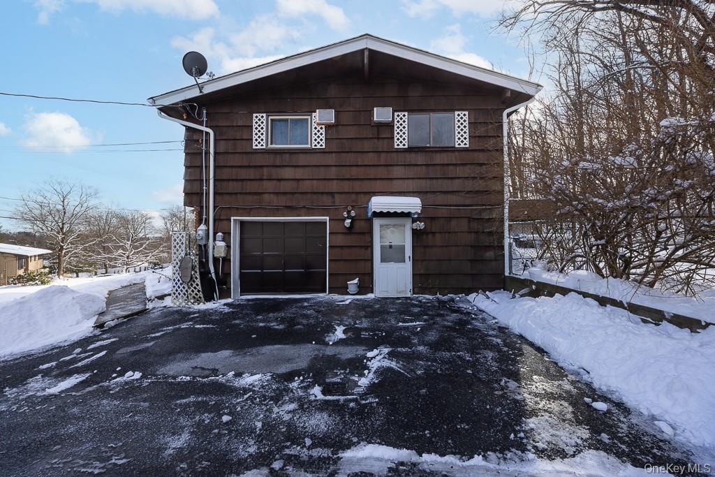 75 Tennyson Drive, Nanuet, NY 10954