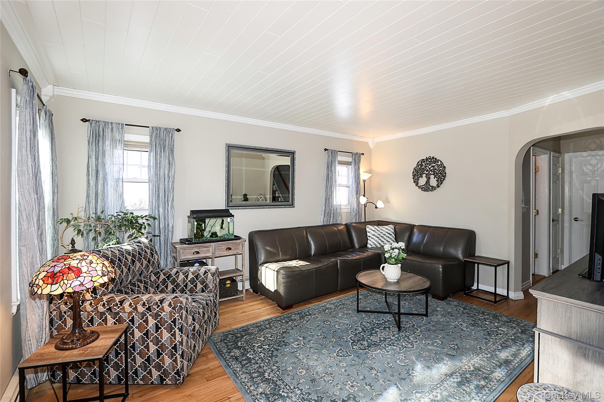 58 Elm Court, New Hyde Park, NY 11040