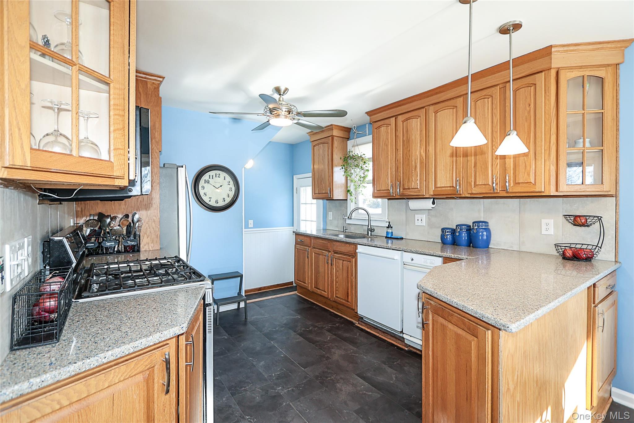 58 Elm Court, New Hyde Park, NY 11040