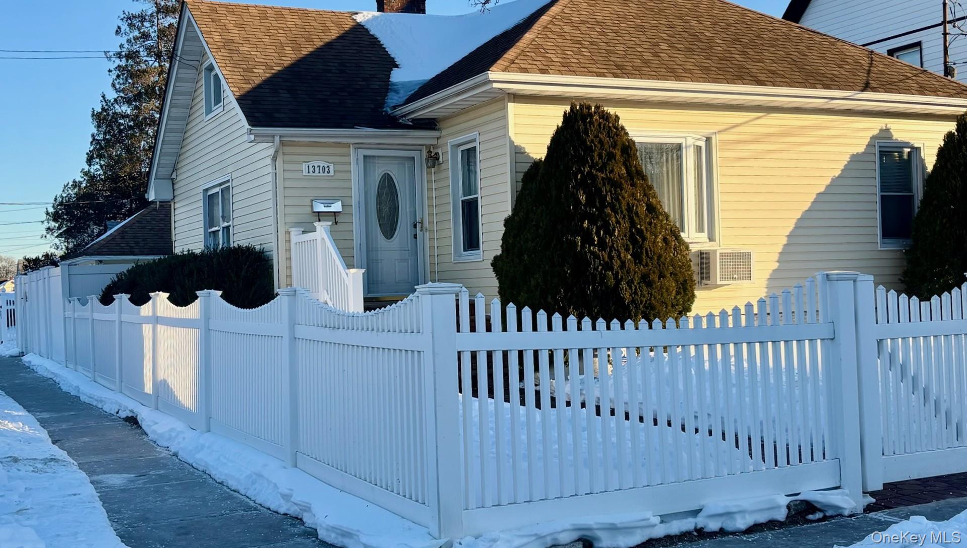 137-03 244th Street, Rosedale, NY 11422