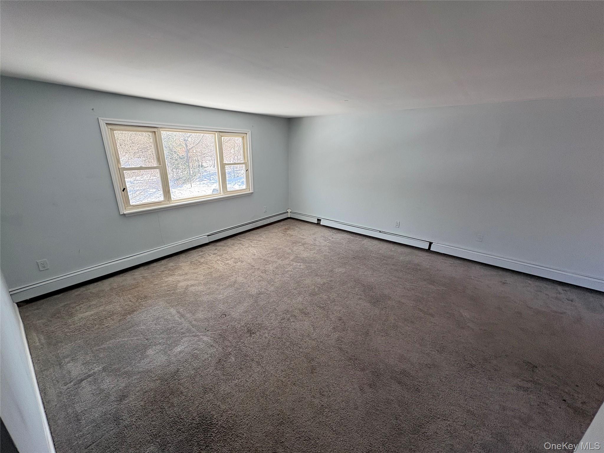 16 Linden Street, Coram, NY 11727