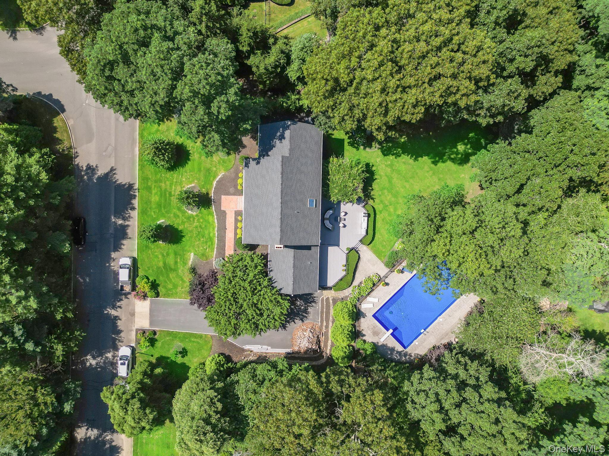 9 Maureen Drive, Mount Sinai, NY 11766