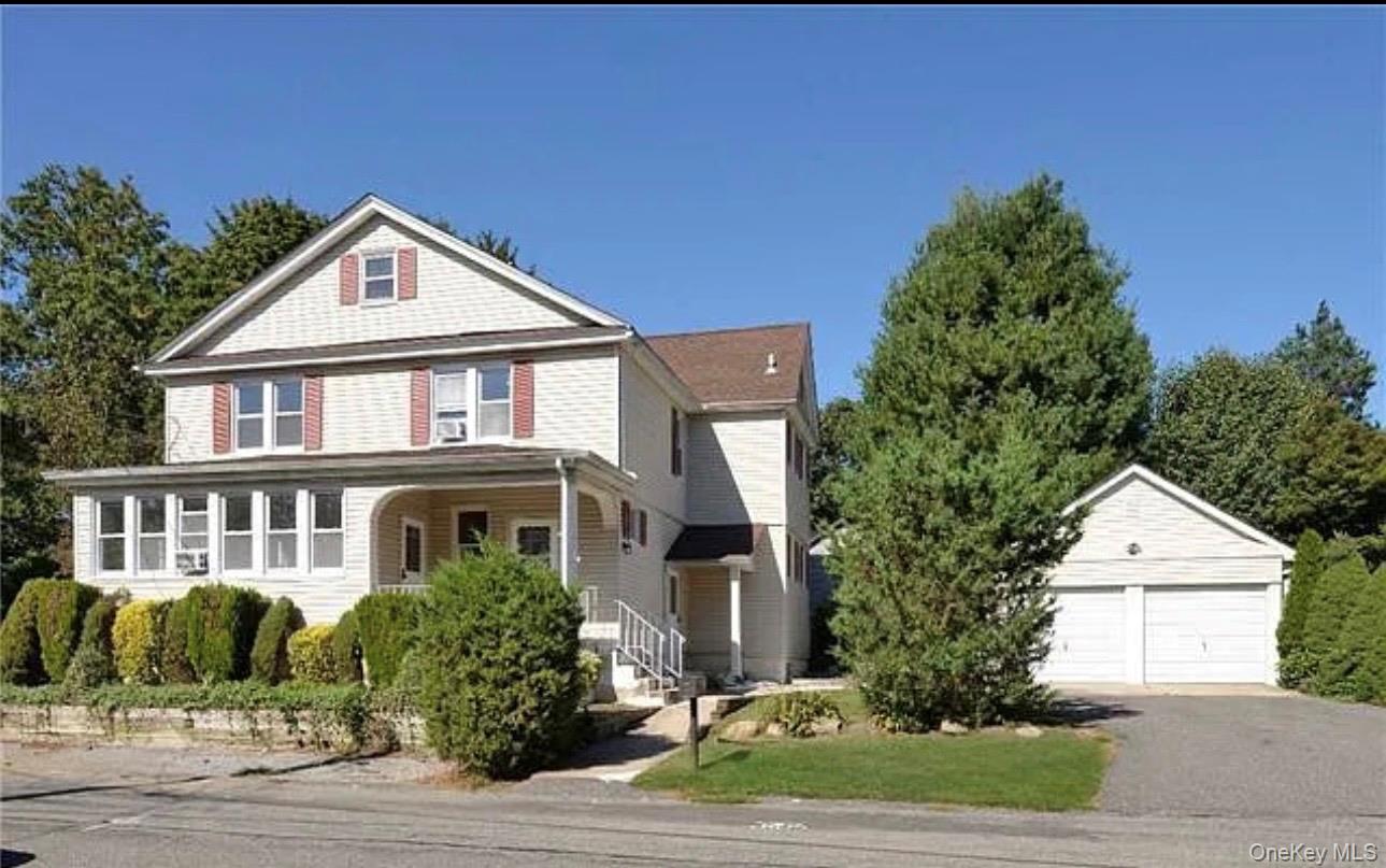 2 Elm Street, Glen Head, NY 11545