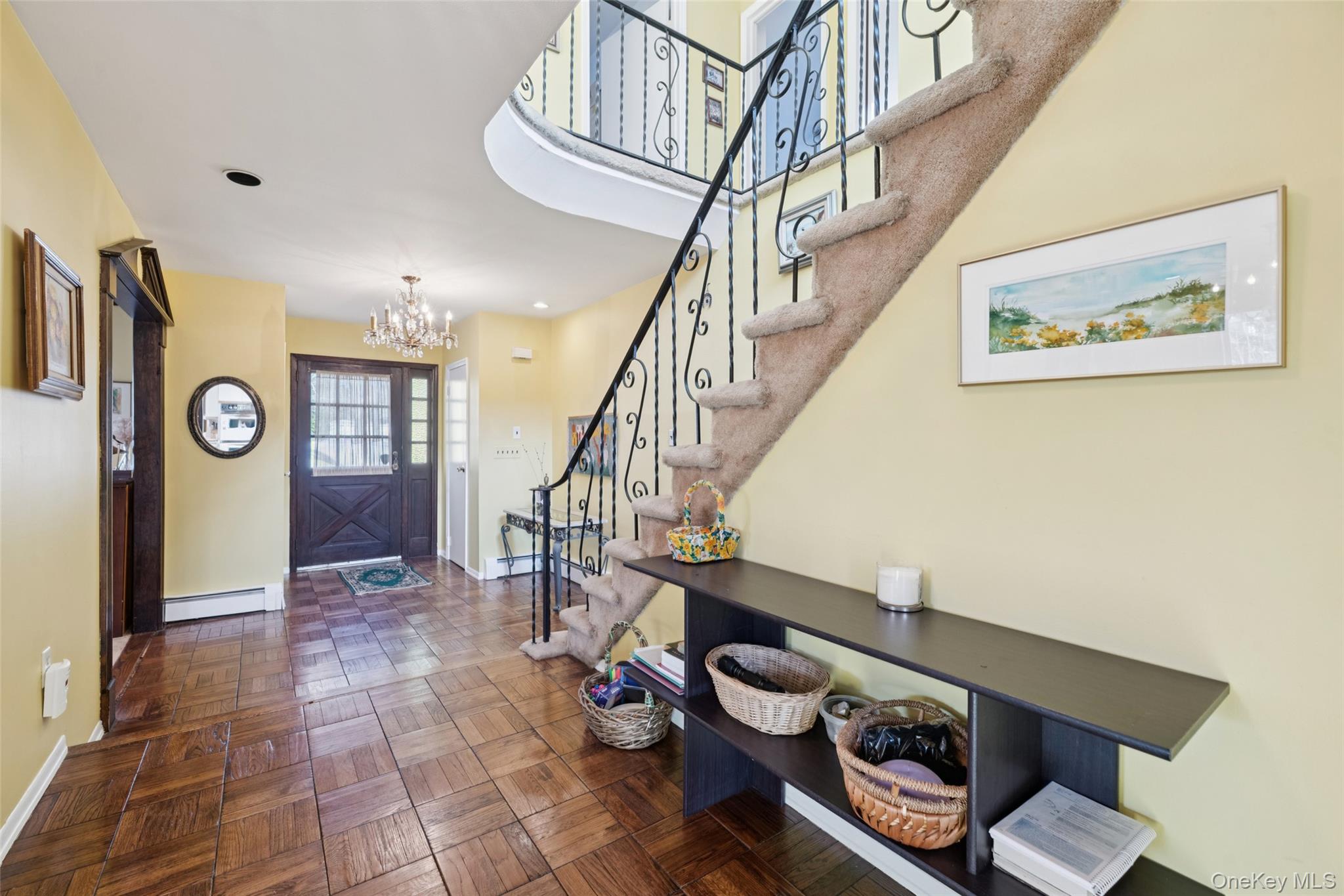 10 Sarah Drive, Dix Hills, NY 11746