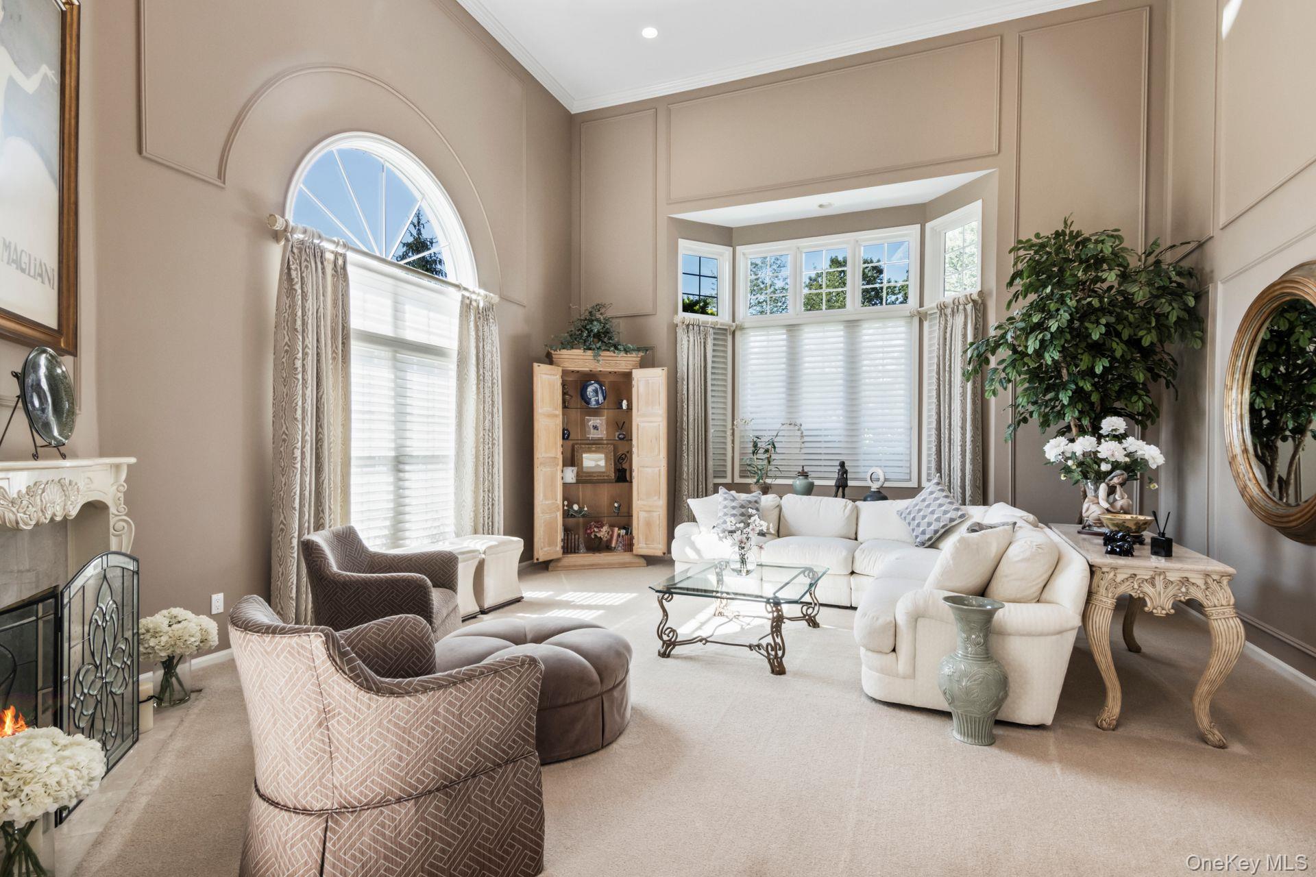 77 The Woods, Commack, NY 11725