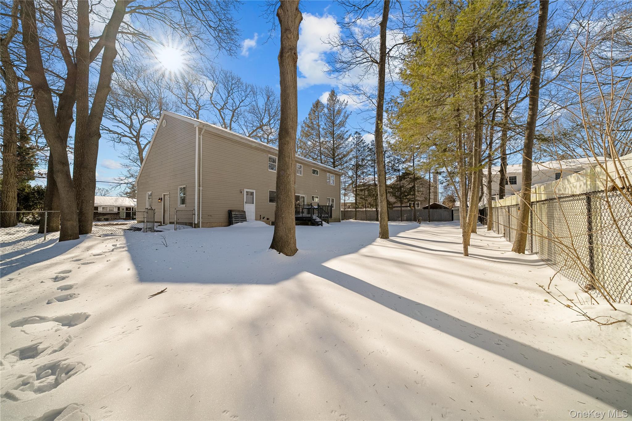 165 5th Street, Saint James, NY 11780