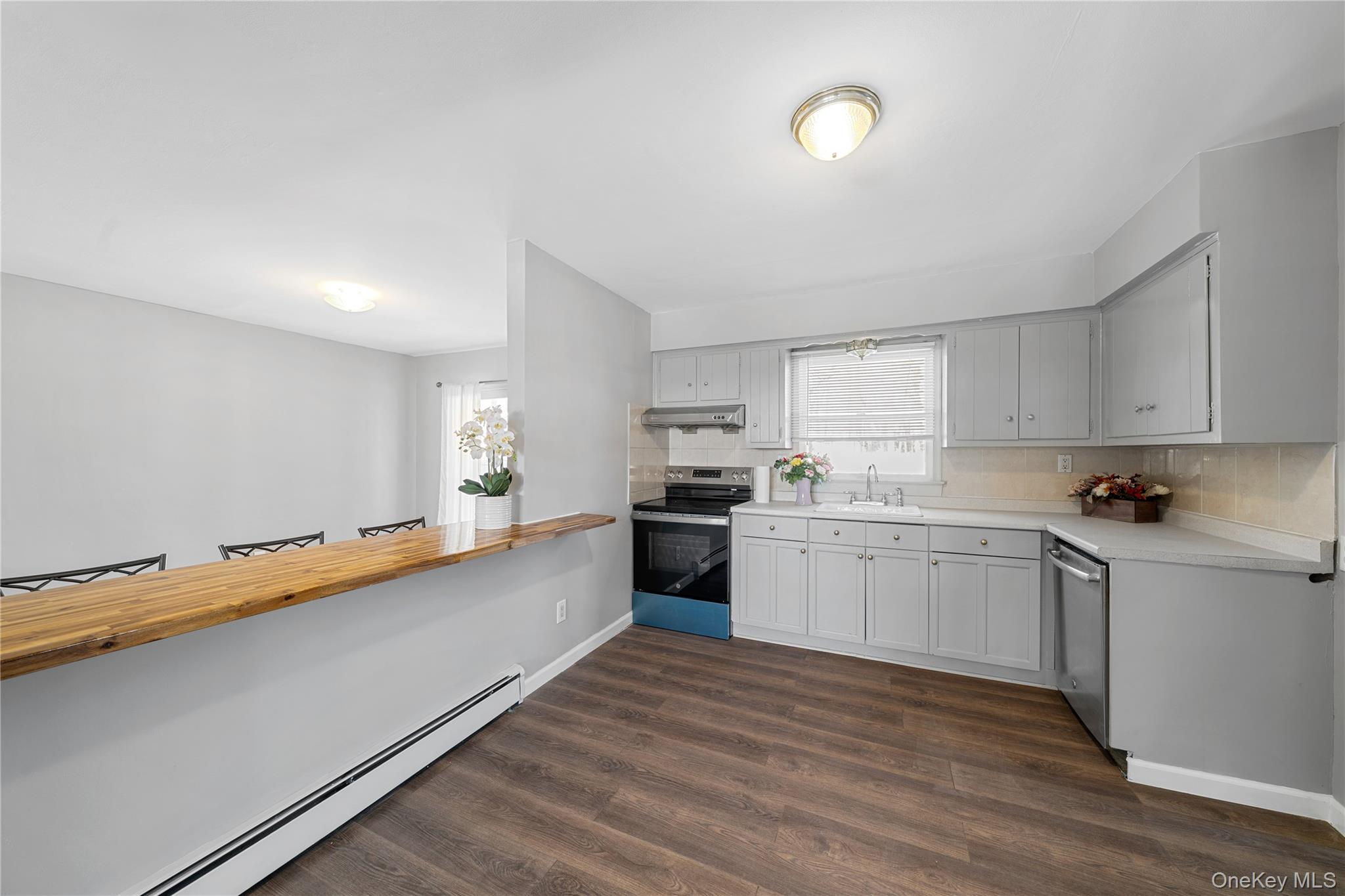 165 5th Street, Saint James, NY 11780