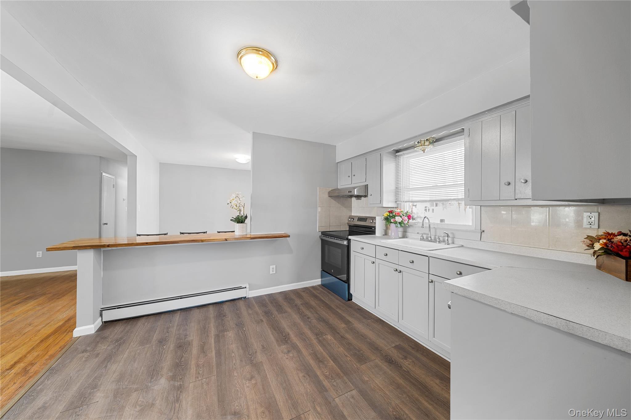 165 5th Street, Saint James, NY 11780