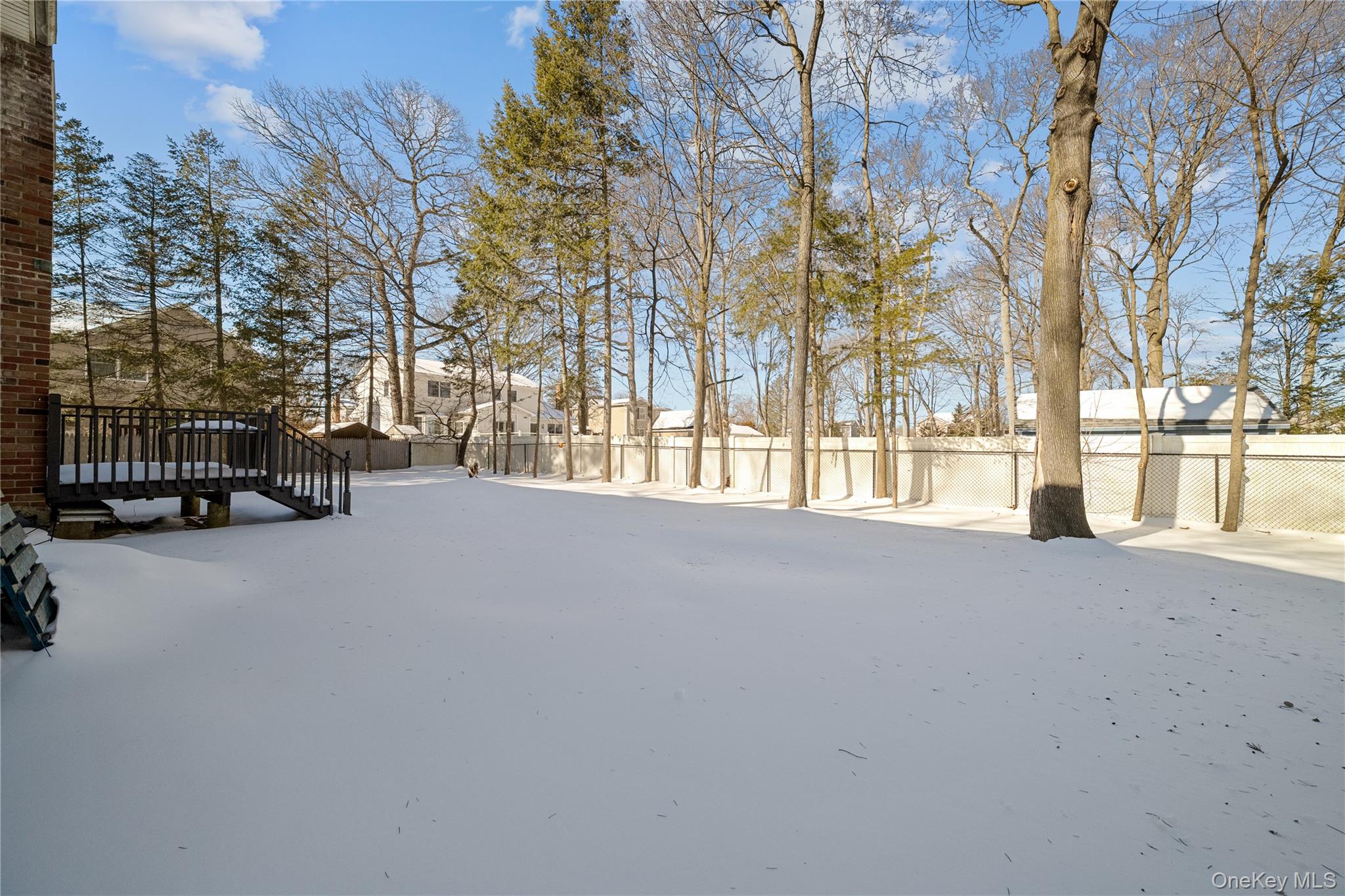 165 5th Street, Saint James, NY 11780