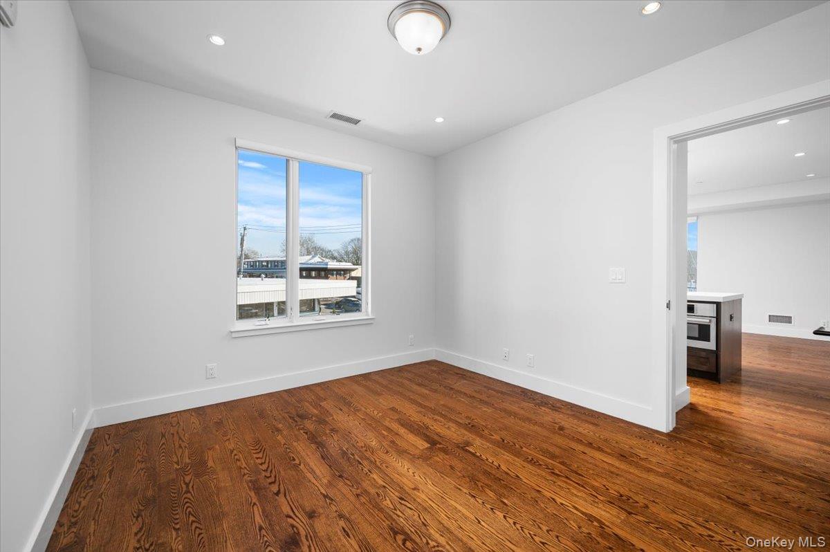 422 E Boston Post Road # 302, Mamaroneck, NY 10543