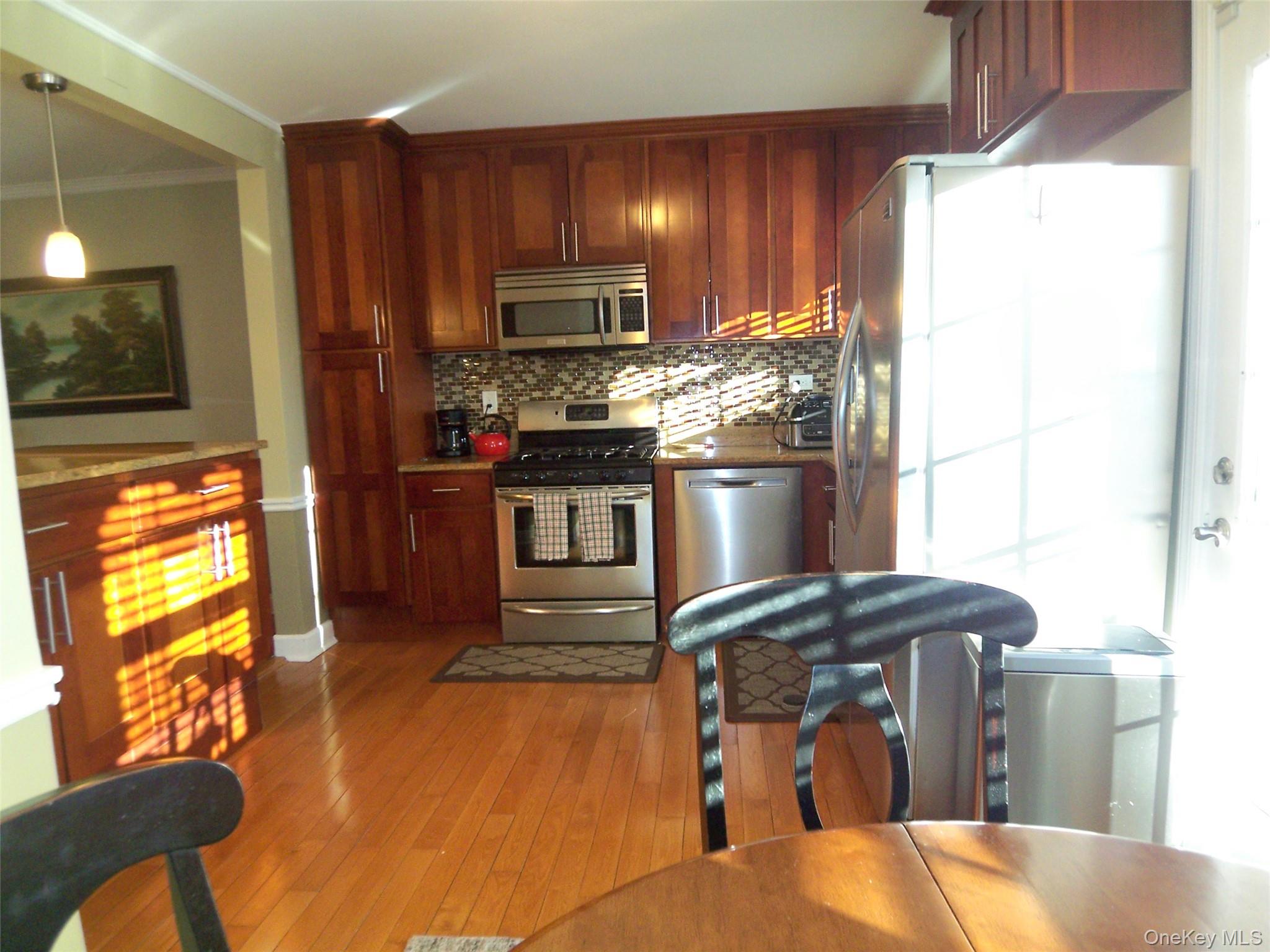 40 Harding Parkway, Mount Vernon, NY 10552