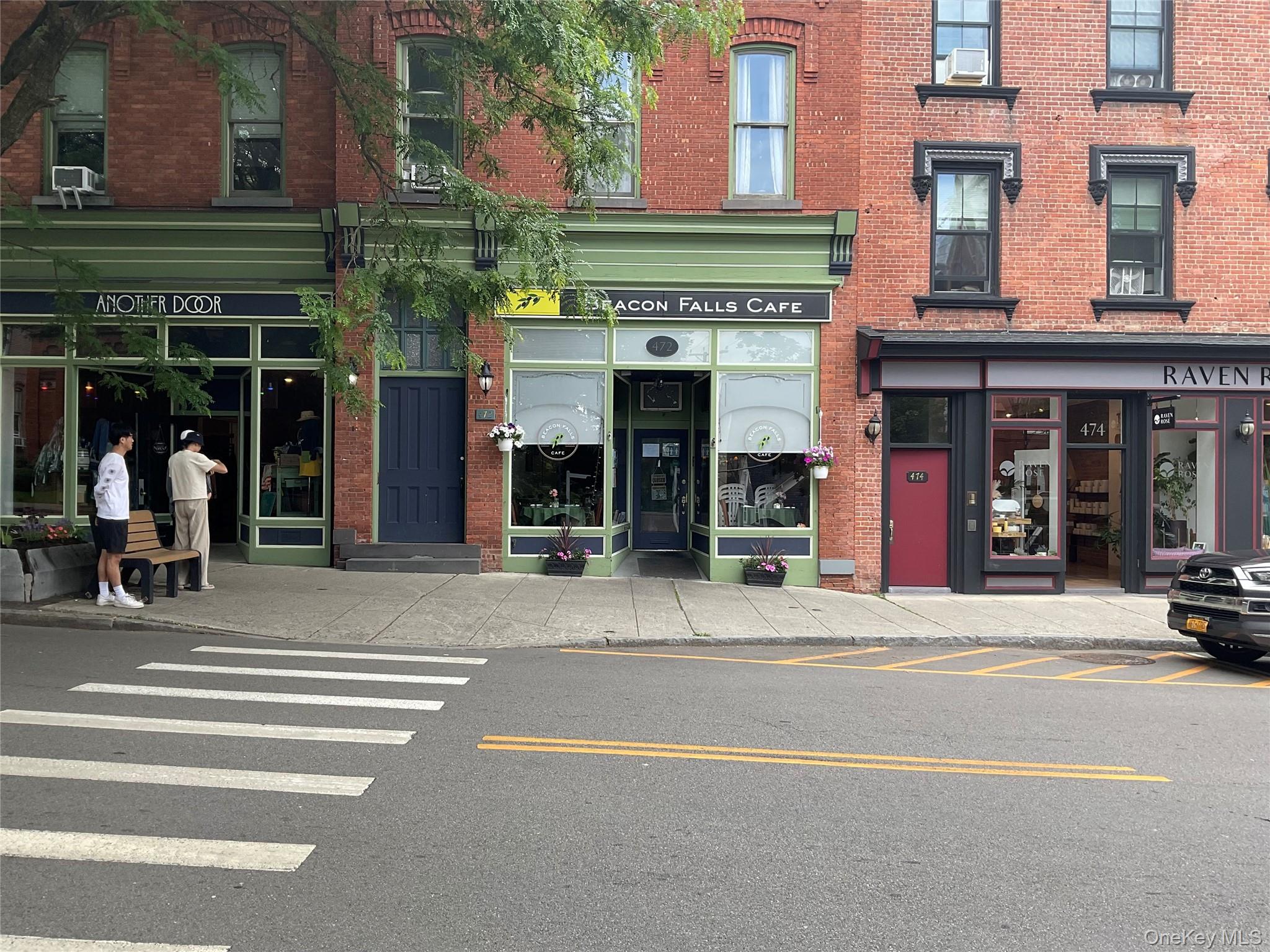 472 Main, Beacon, NY 12508