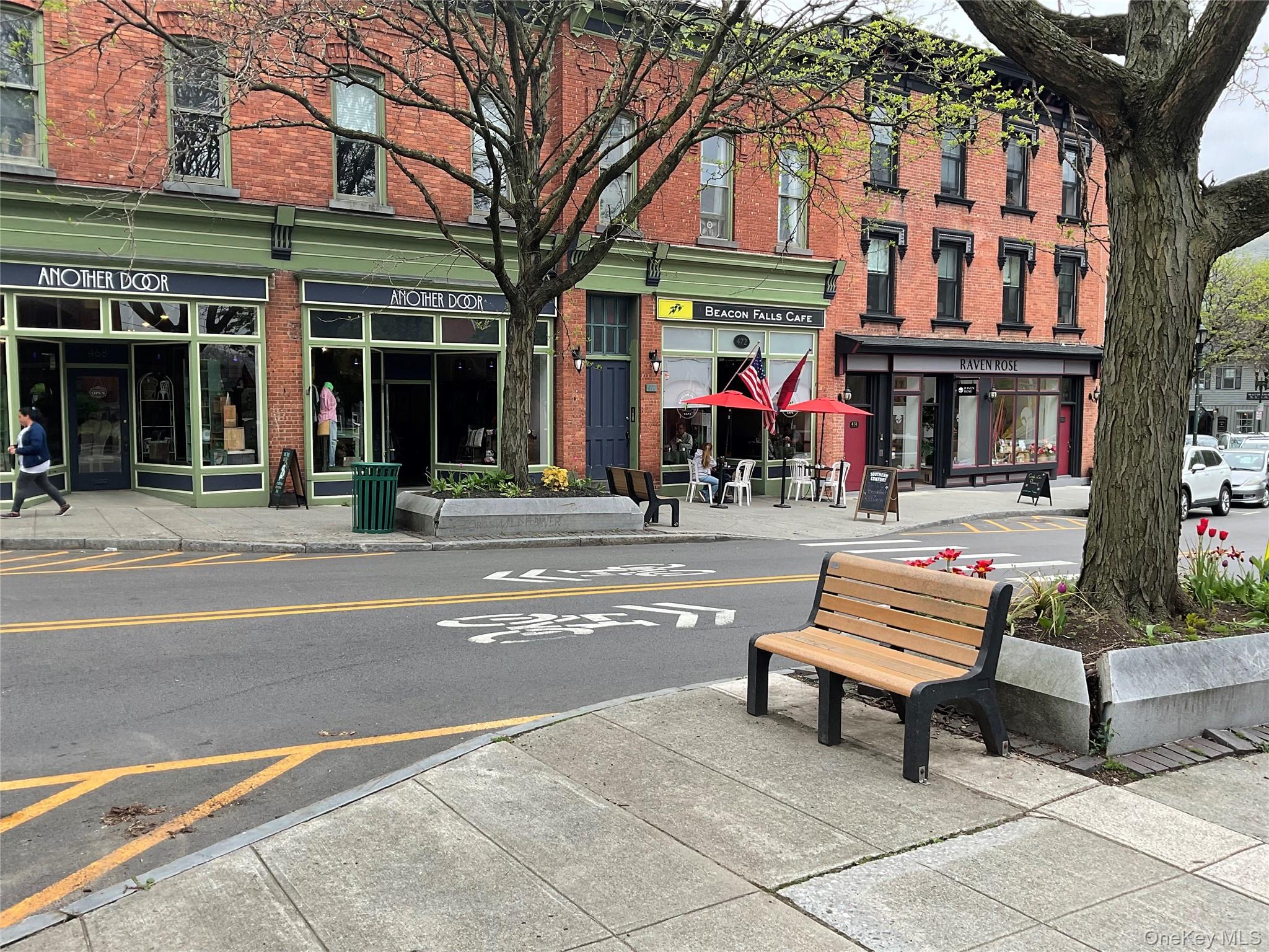 472 Main, Beacon, NY 12508