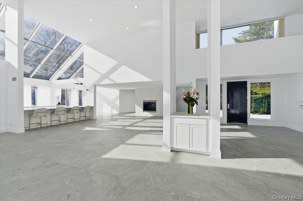 454 E Shore Road, Great Neck, NY 11024