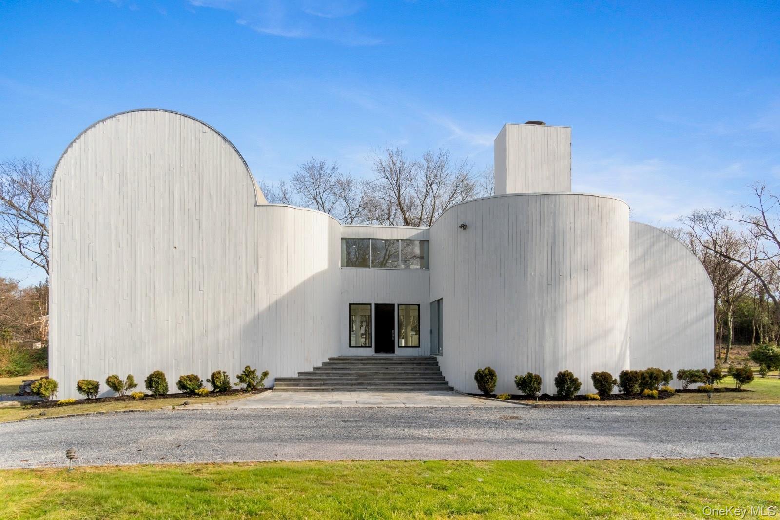 454 E Shore Road, Great Neck, NY 11024