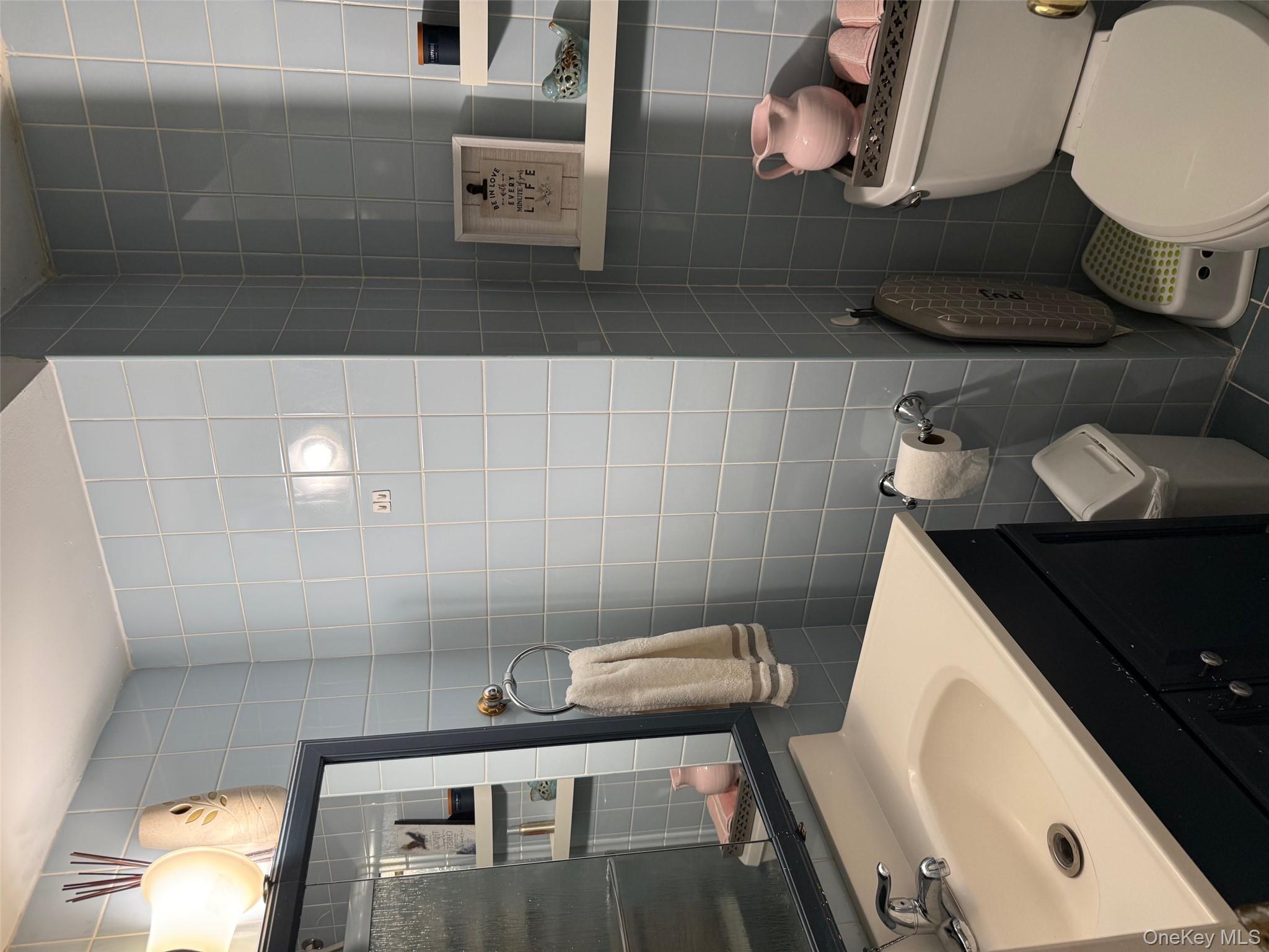 11949 6th Avenue, College Point, NY 11356