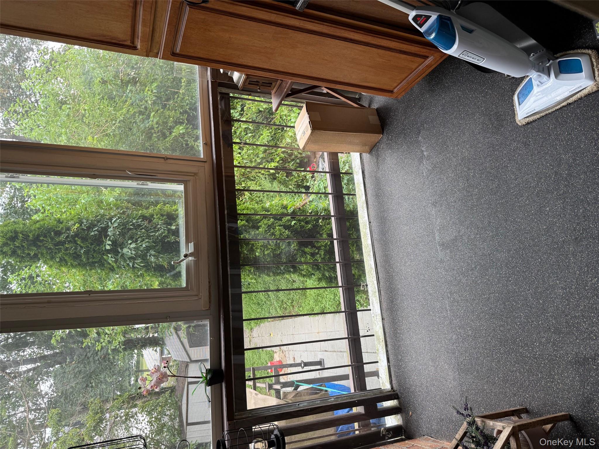 11949 6th Avenue, College Point, NY 11356