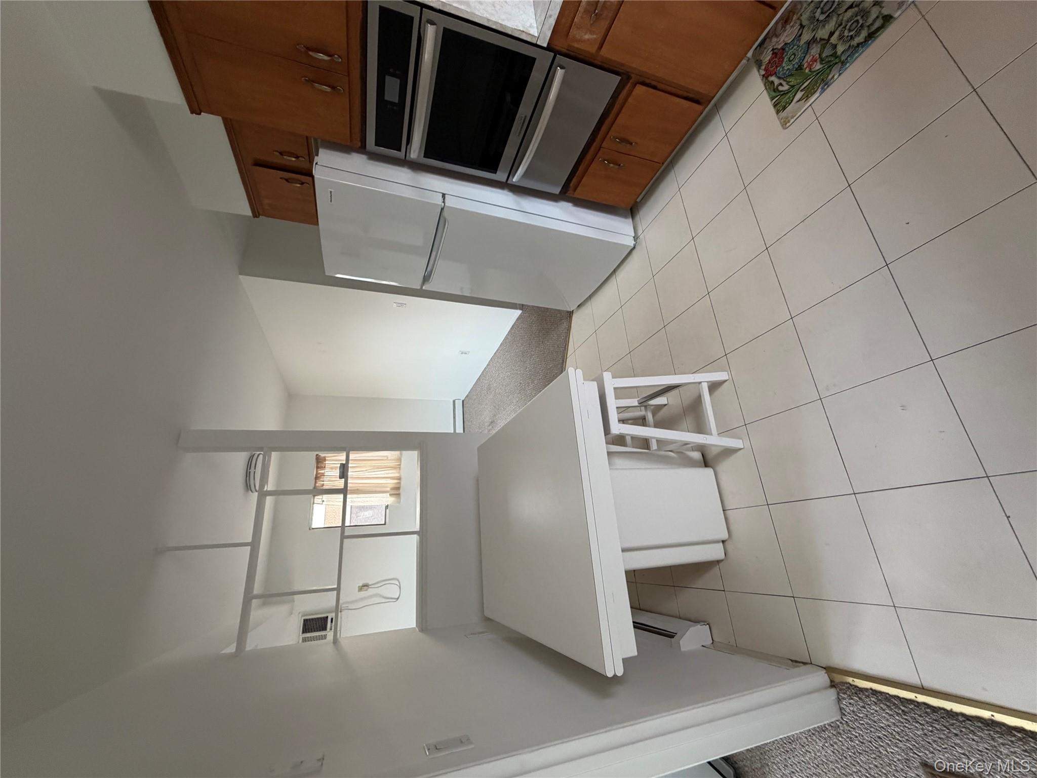 194 Quebec Road, Island Park, NY 11558