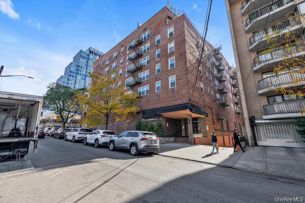 134-54 Maple Avenue # #2S, Flushing, NY 11355