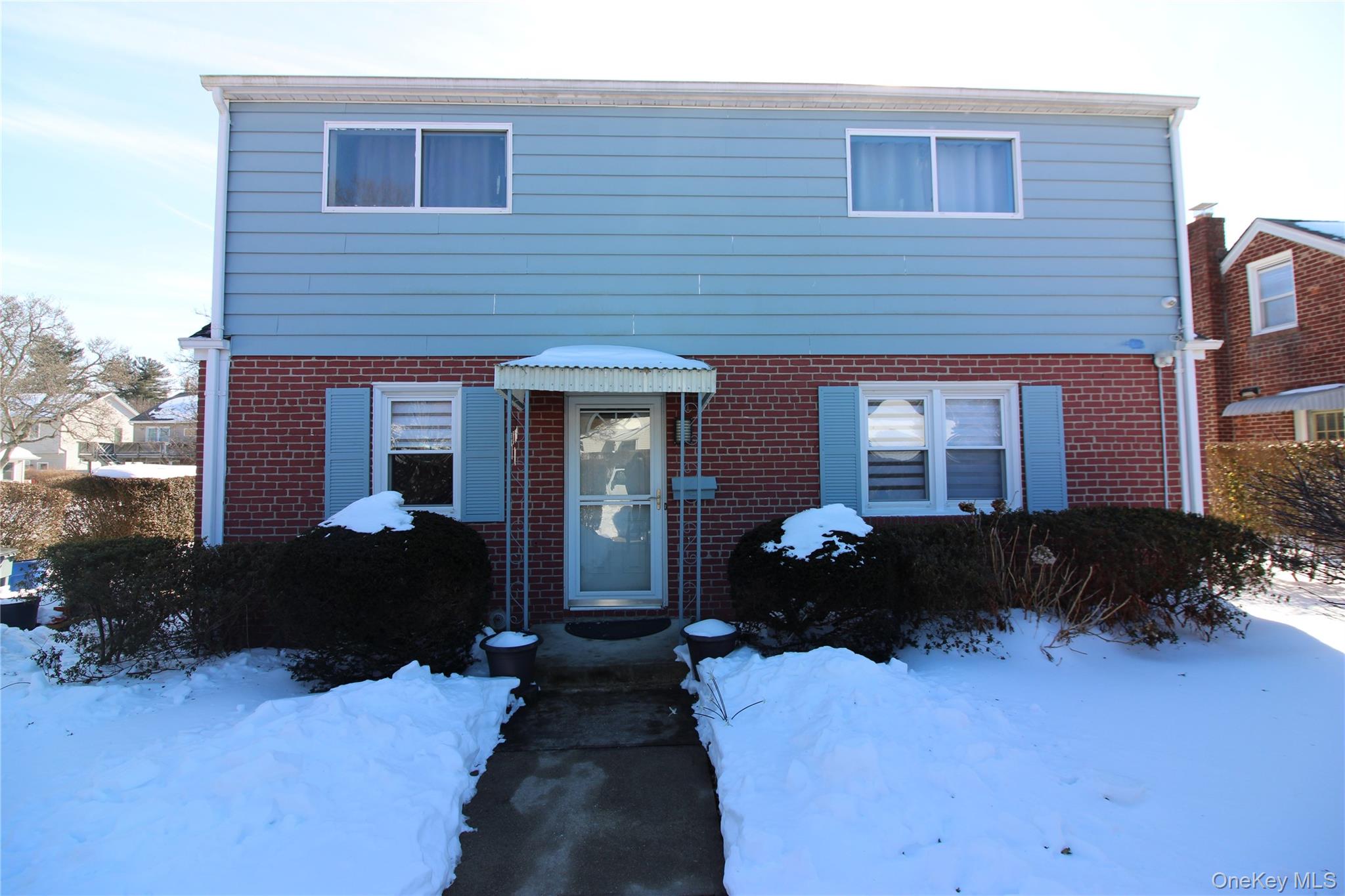 1 Pine Place, Glen Cove, NY 11542