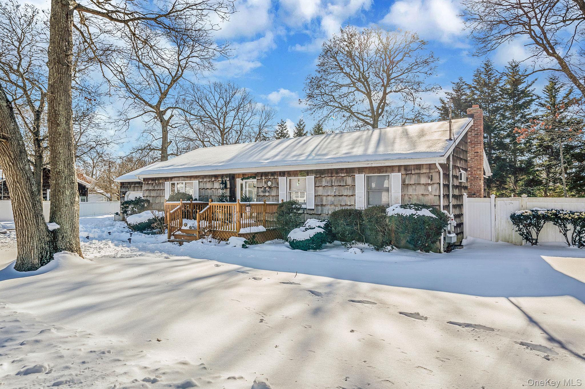 118 Moriches Avenue, Mastic, NY 11950