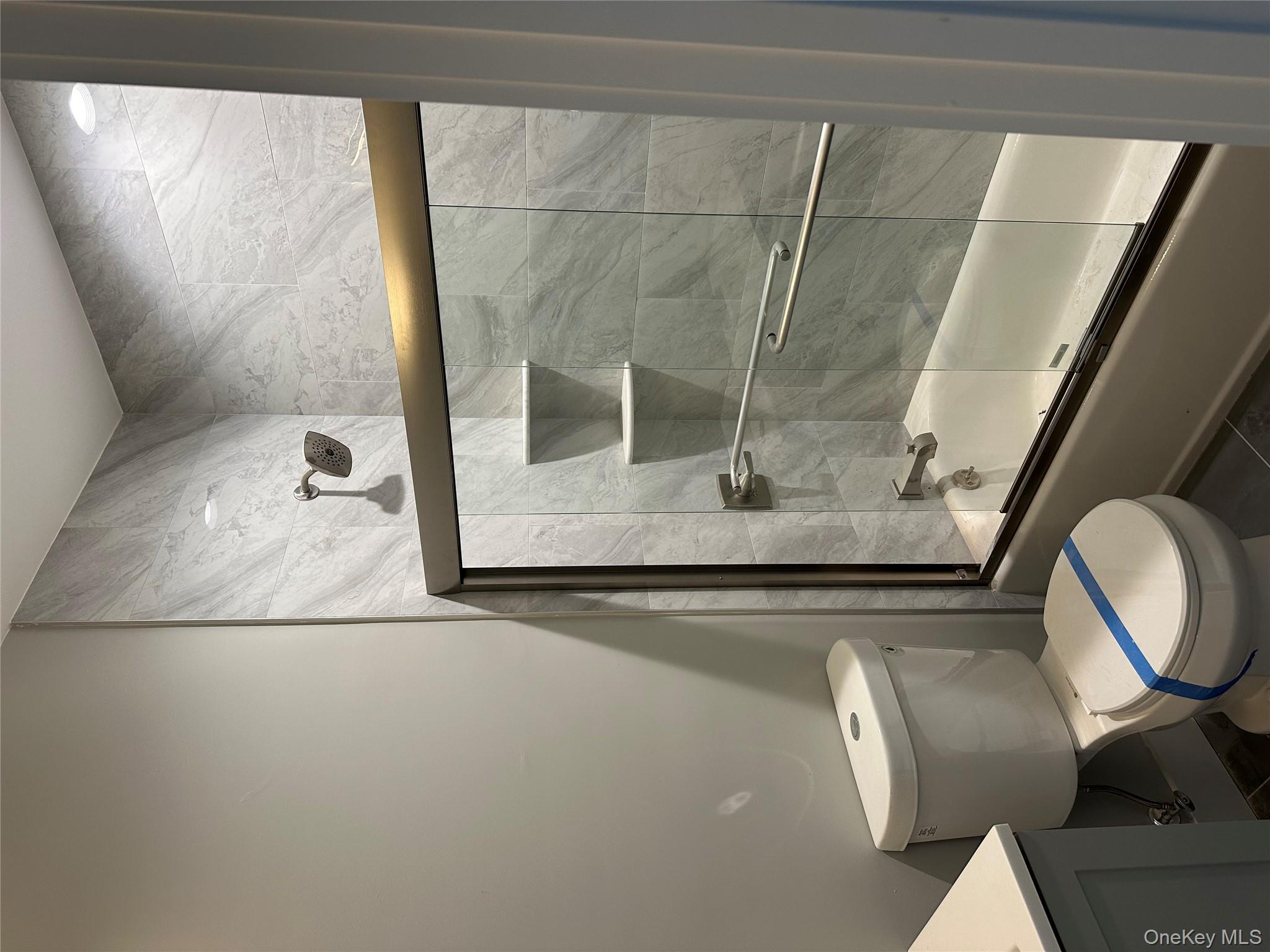 400 Oak Street, Copiague, NY 11726