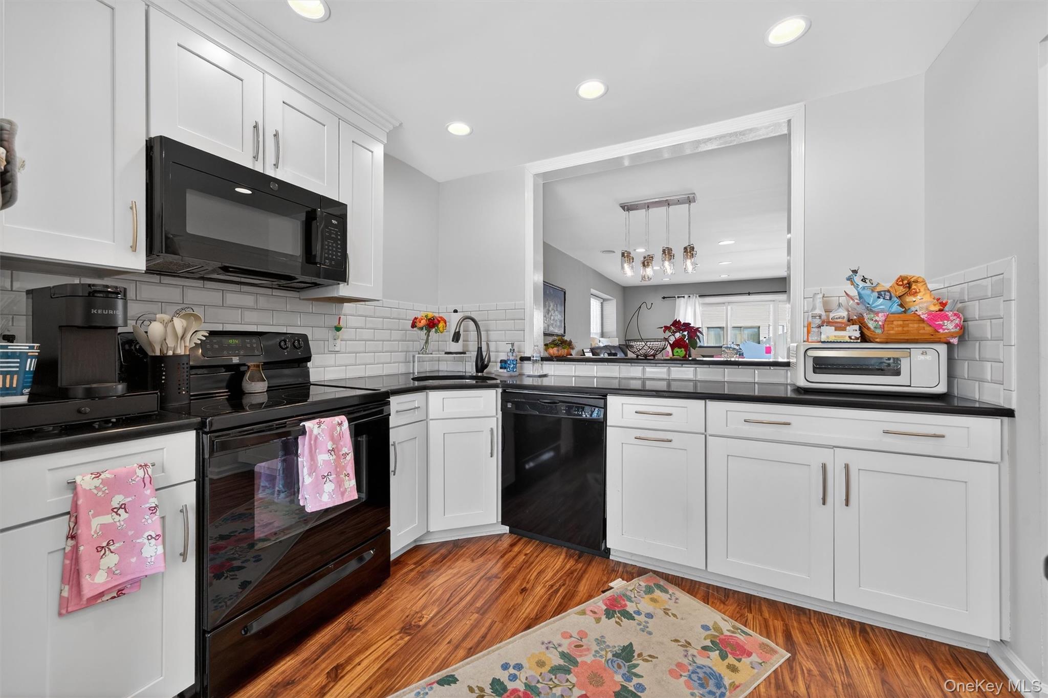 12 Brook Drive, Washingtonville, NY 10992